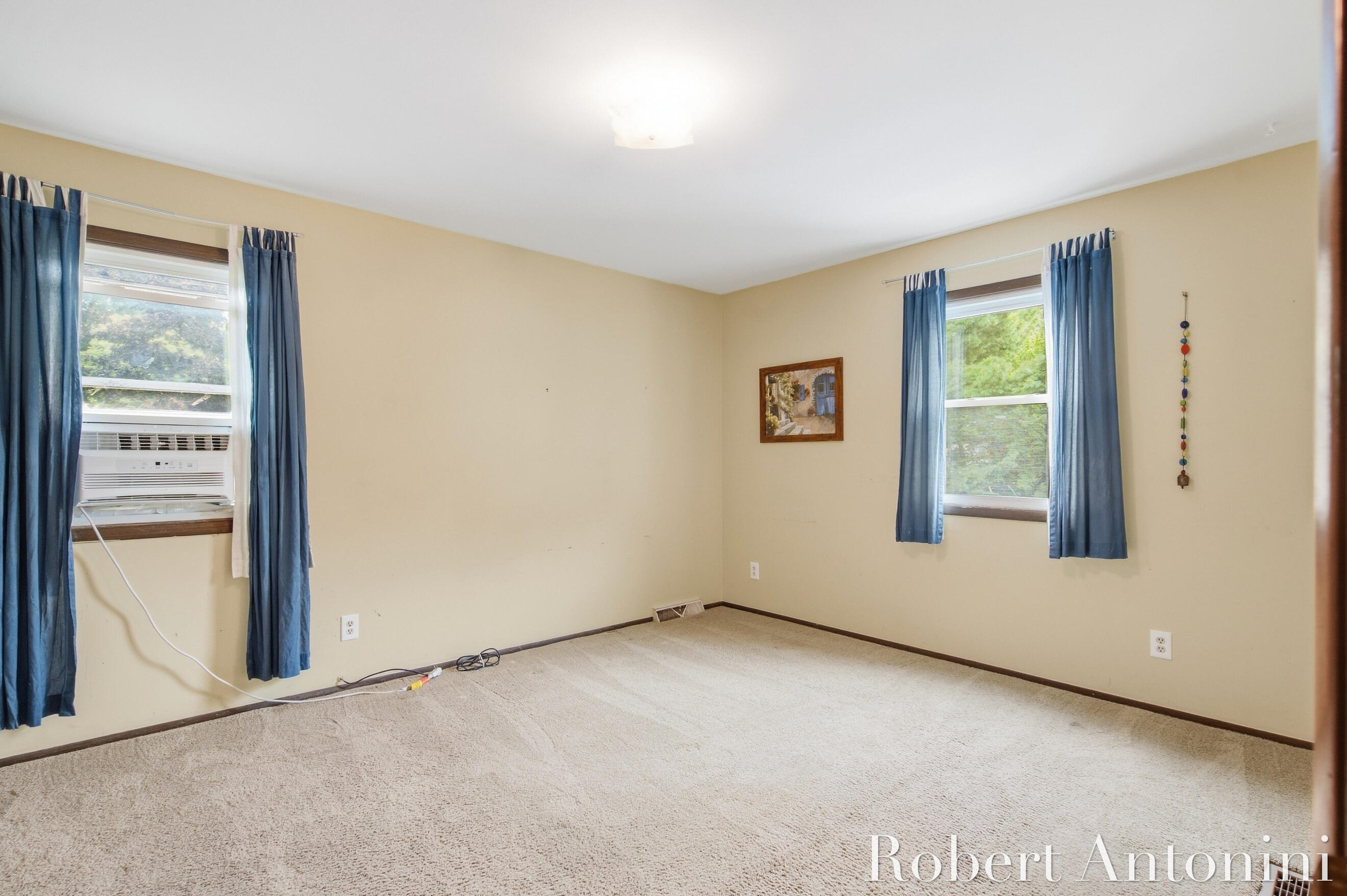 3756 Summit View Drive NE Grand Rapids MI 49525