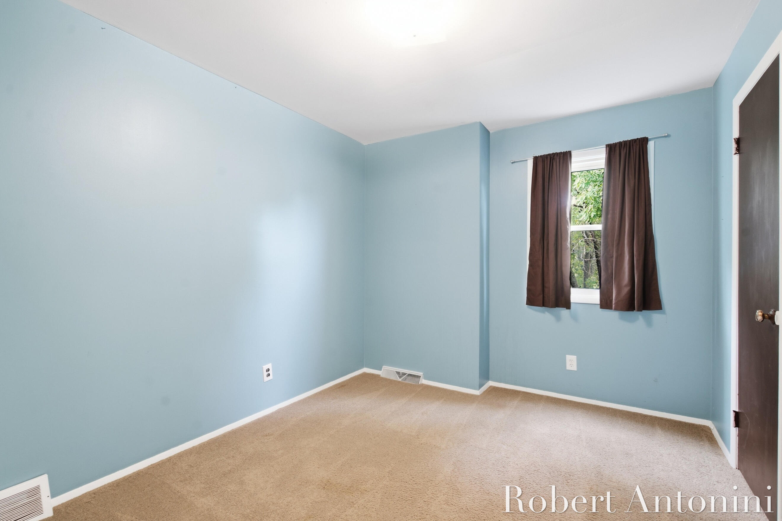 3756 Summit View Drive NE Grand Rapids MI 49525