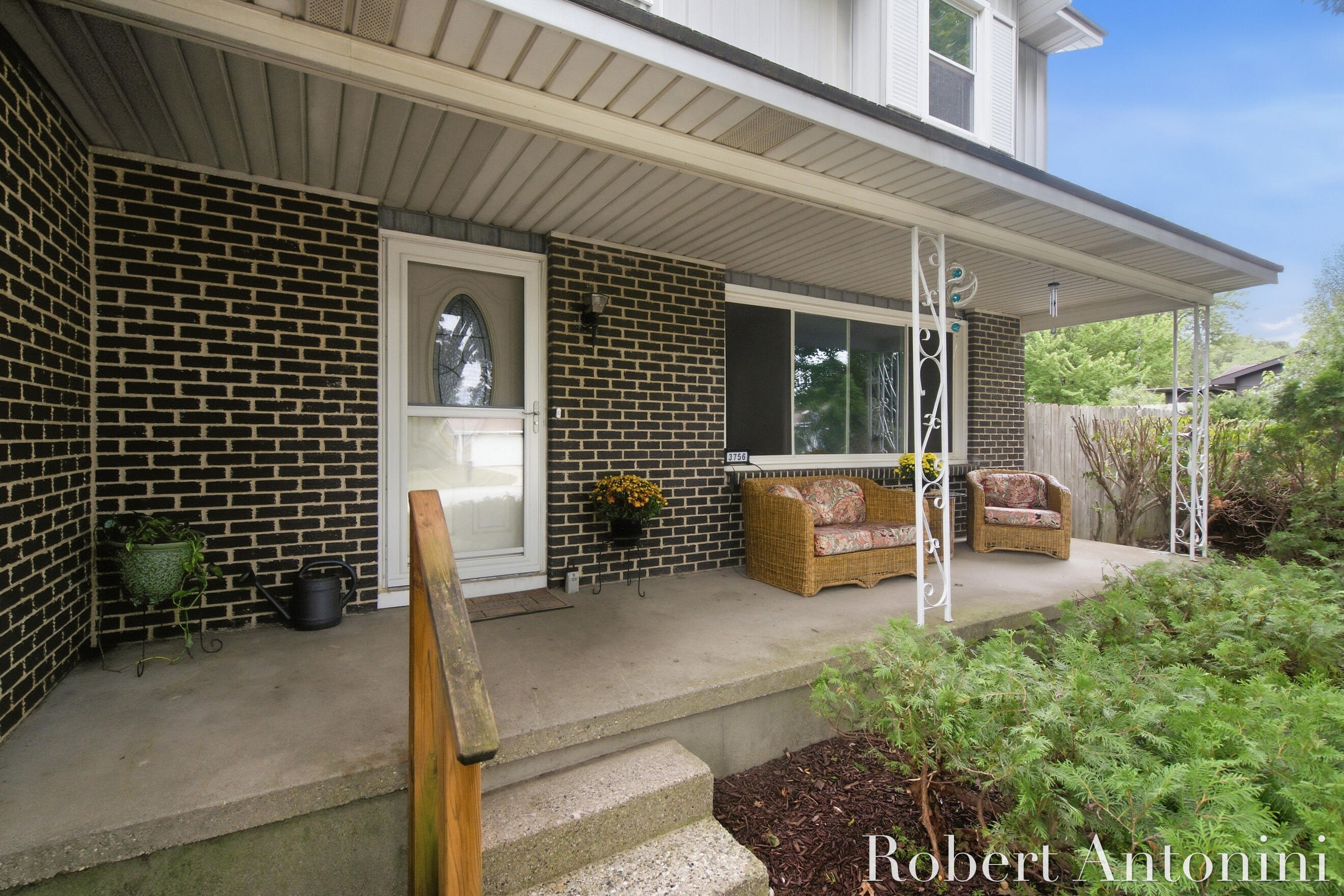 3756 Summit View Drive NE Grand Rapids MI 49525