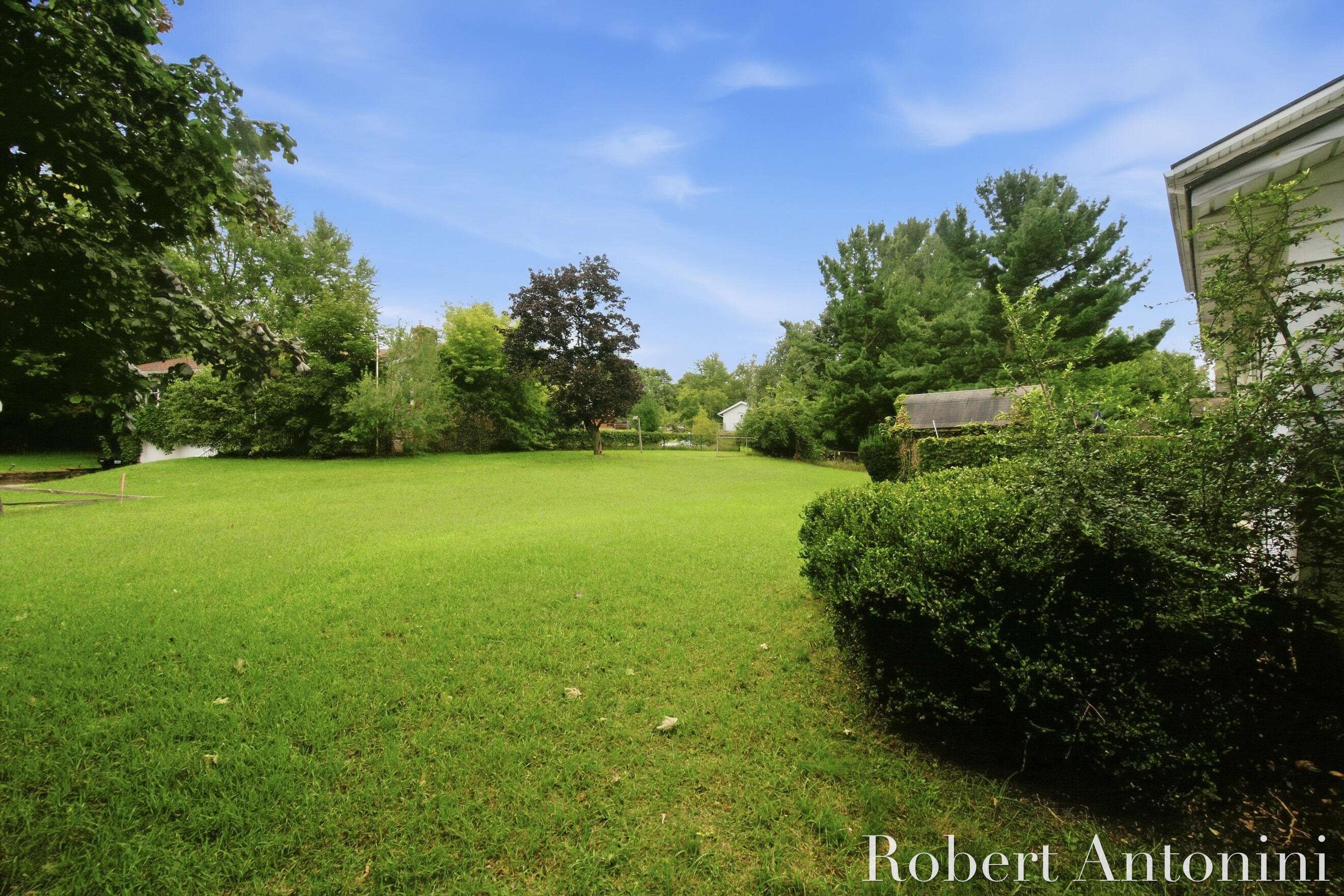 3756 Summit View Drive NE Grand Rapids MI 49525