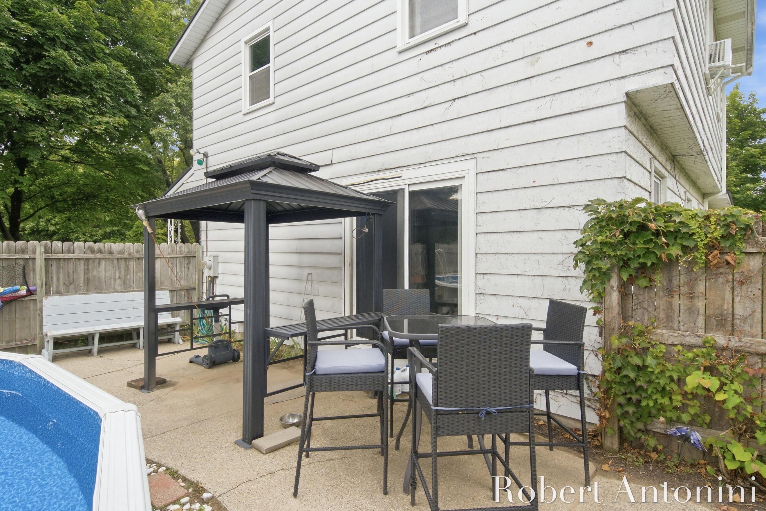 3756 Summit View Drive NE Grand Rapids MI 49525