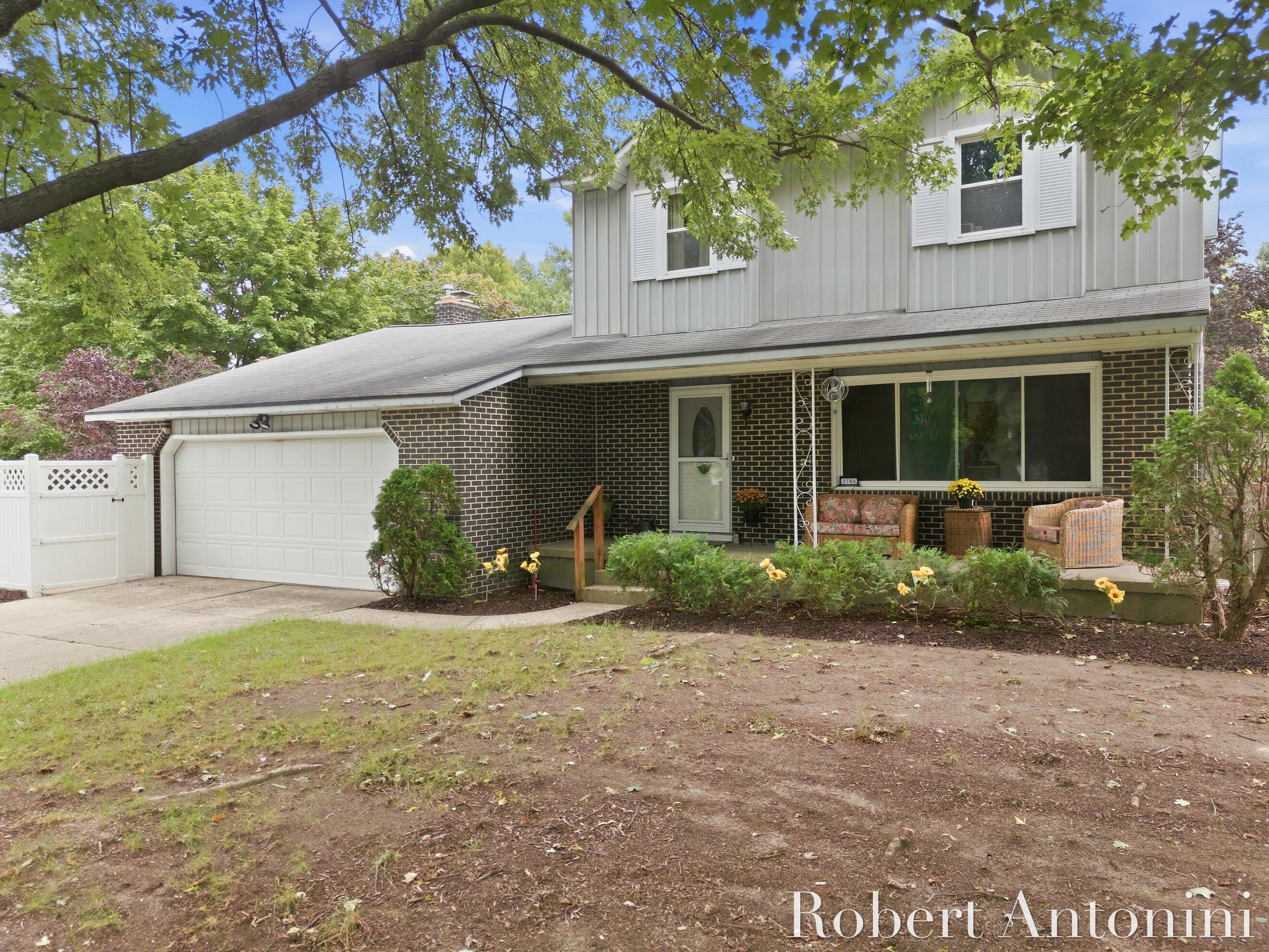 3756 Summit View Drive NE Grand Rapids MI 49525