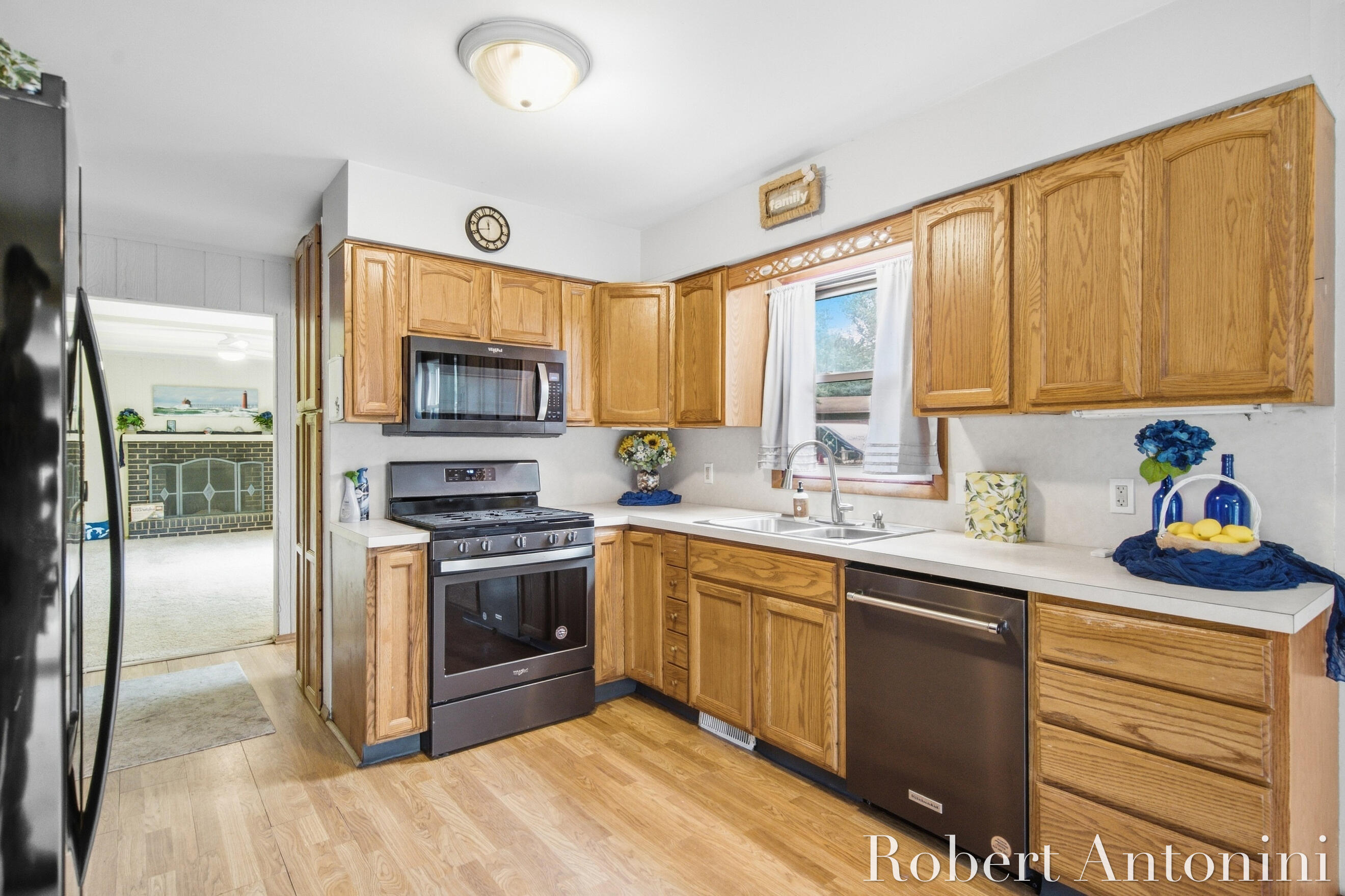 3756 Summit View Drive NE Grand Rapids MI 49525