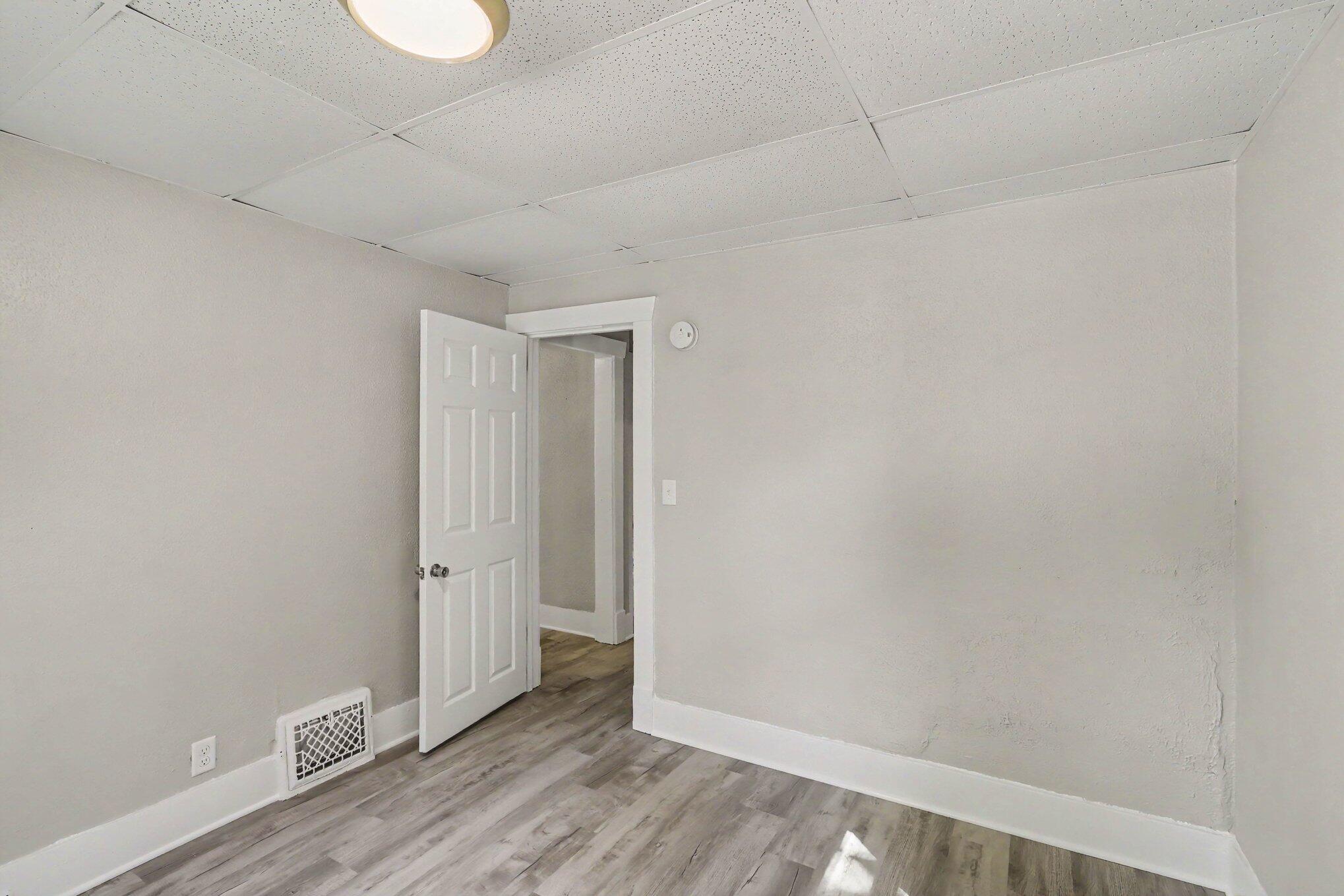 702 Fenimore Drive Kalamazoo MI 49048