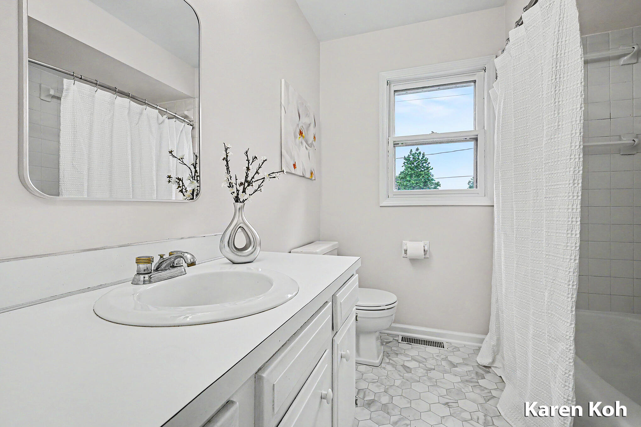 1827 Rowland Avenue SE Grand Rapids MI 49546