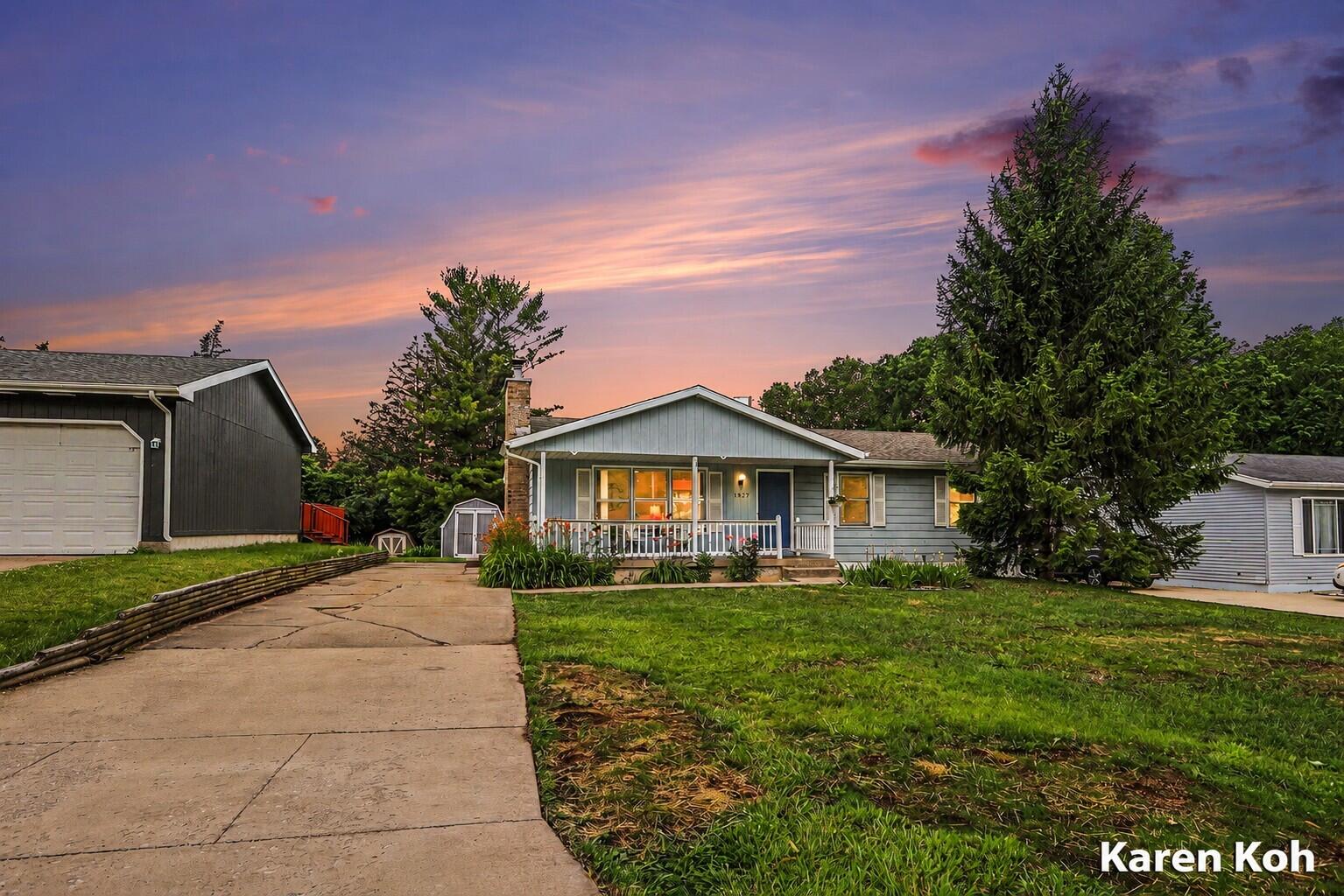 1827 Rowland Avenue SE Grand Rapids MI 49546