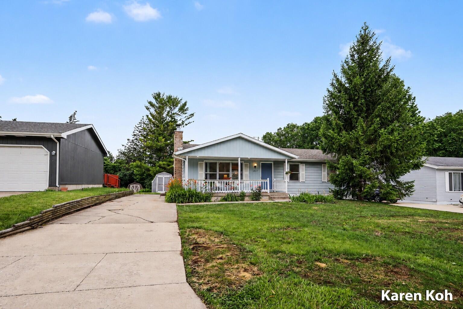1827 Rowland Avenue SE Grand Rapids MI 49546