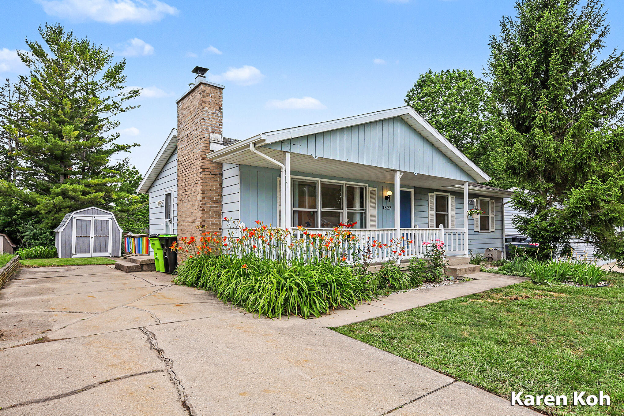 1827 Rowland Avenue SE Grand Rapids MI 49546