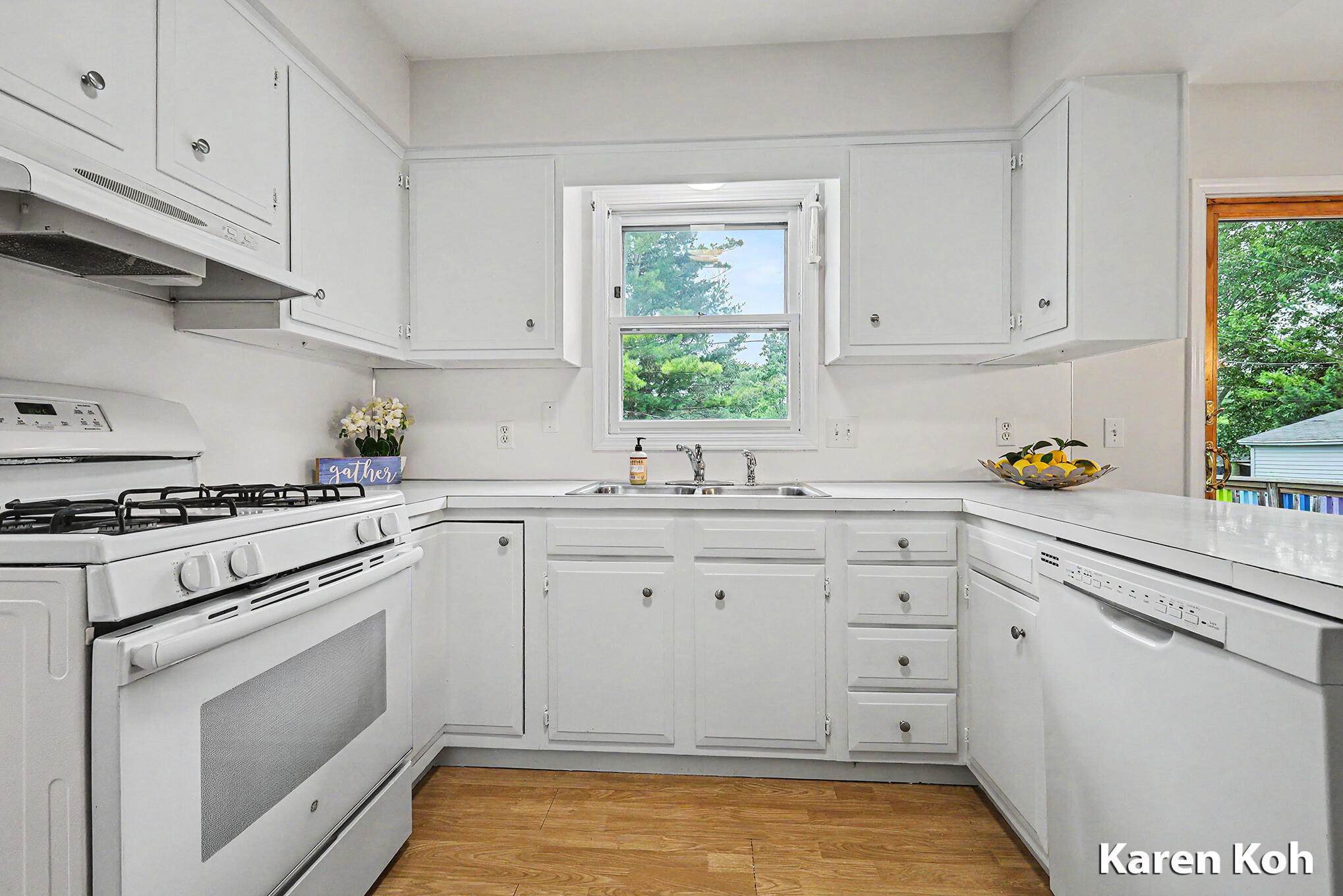 1827 Rowland Avenue SE Grand Rapids MI 49546