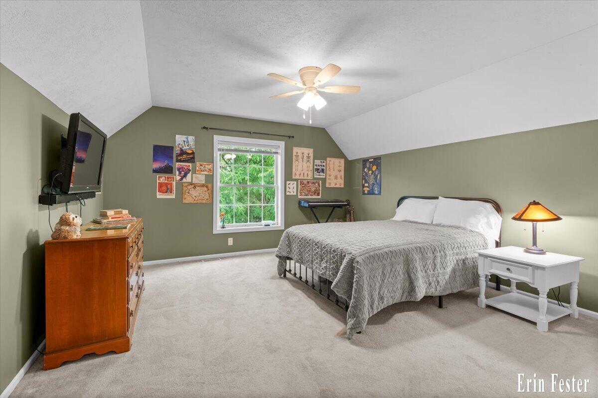 8355 Nugent Avenue NE Rockford MI 49341