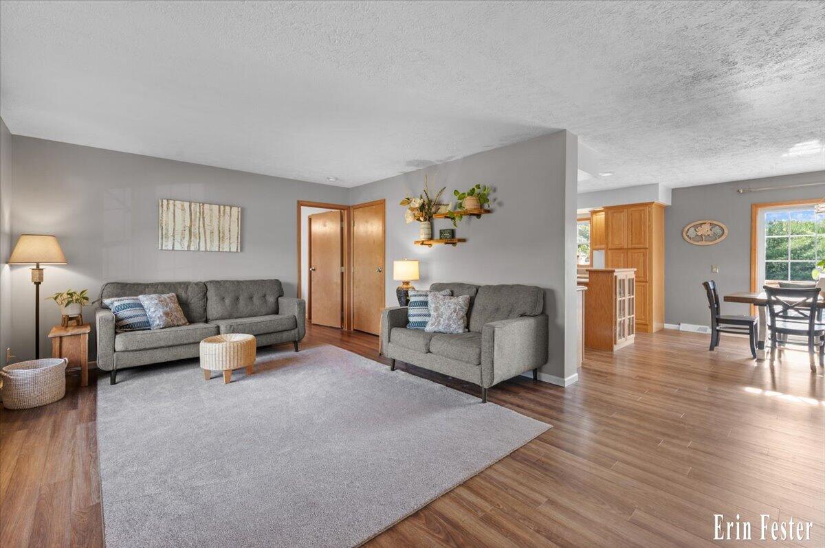 8355 Nugent Avenue NE Rockford MI 49341