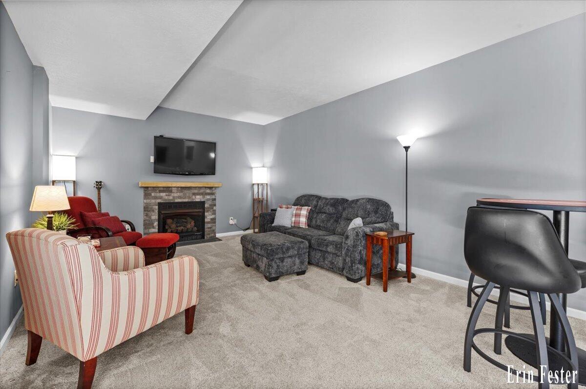 8355 Nugent Avenue NE Rockford MI 49341