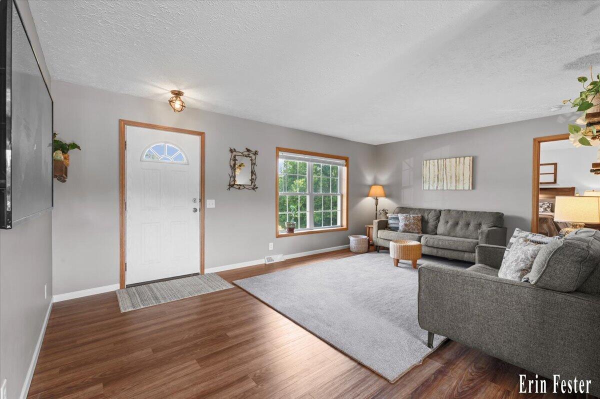 8355 Nugent Avenue NE Rockford MI 49341
