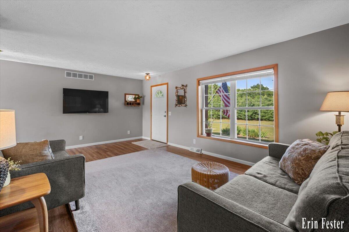 8355 Nugent Avenue NE Rockford MI 49341