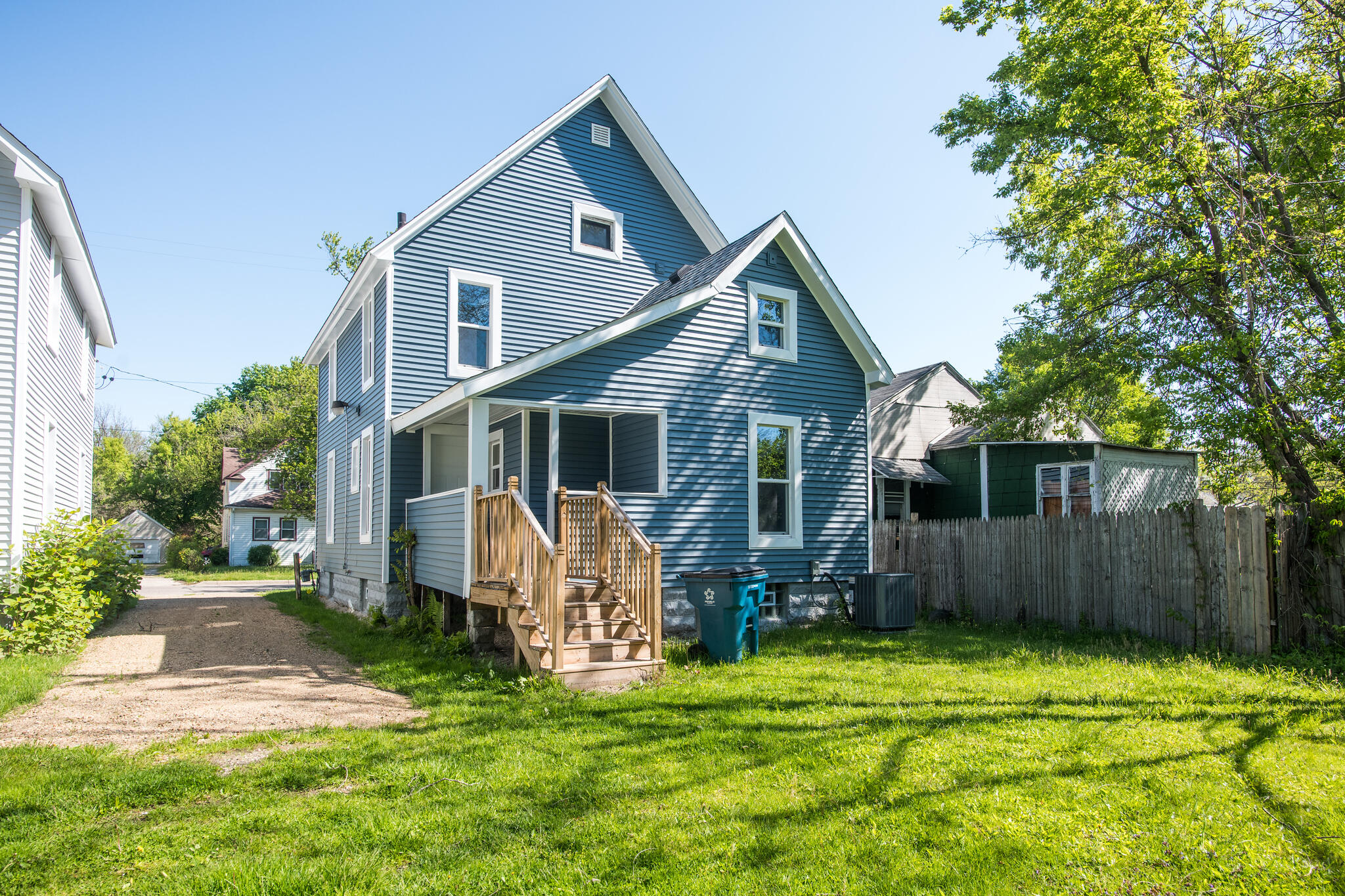 116 E Clay Street Kalamazoo MI 49007