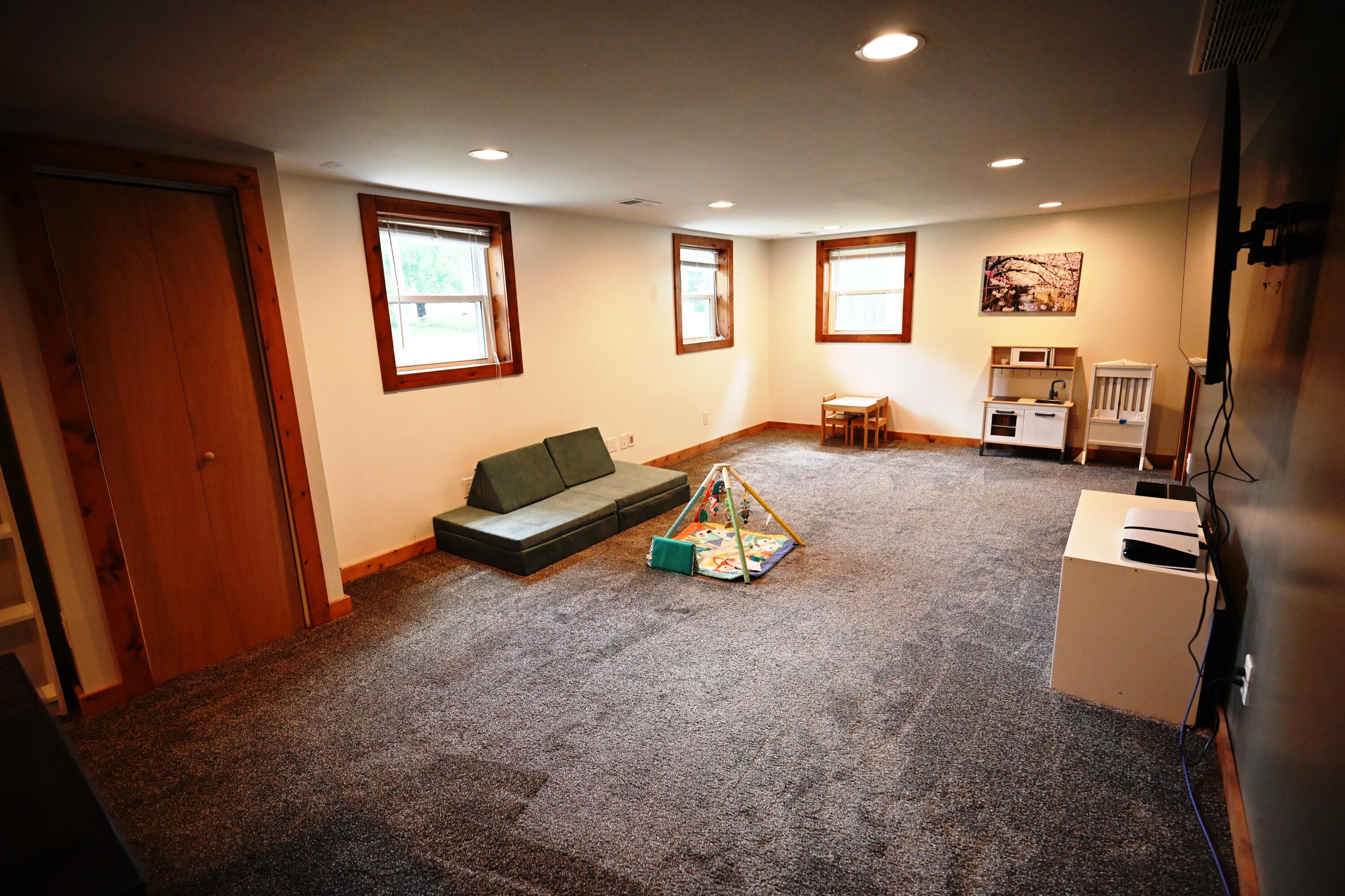 4402 Beechmount Avenue Portage MI 49024