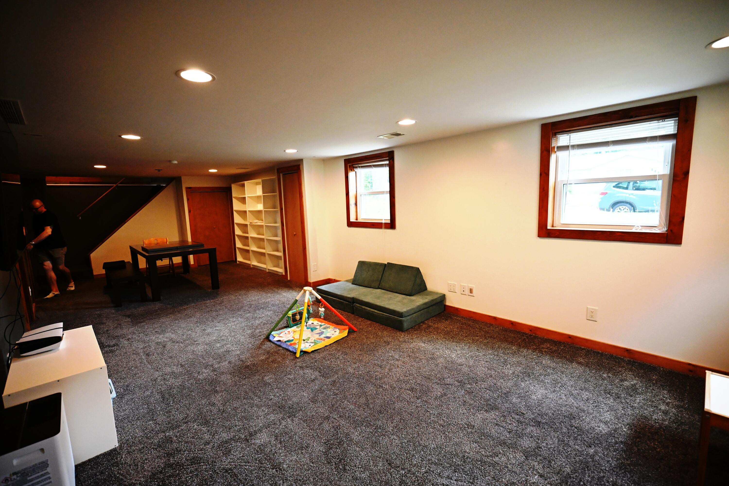 4402 Beechmount Avenue Portage MI 49024
