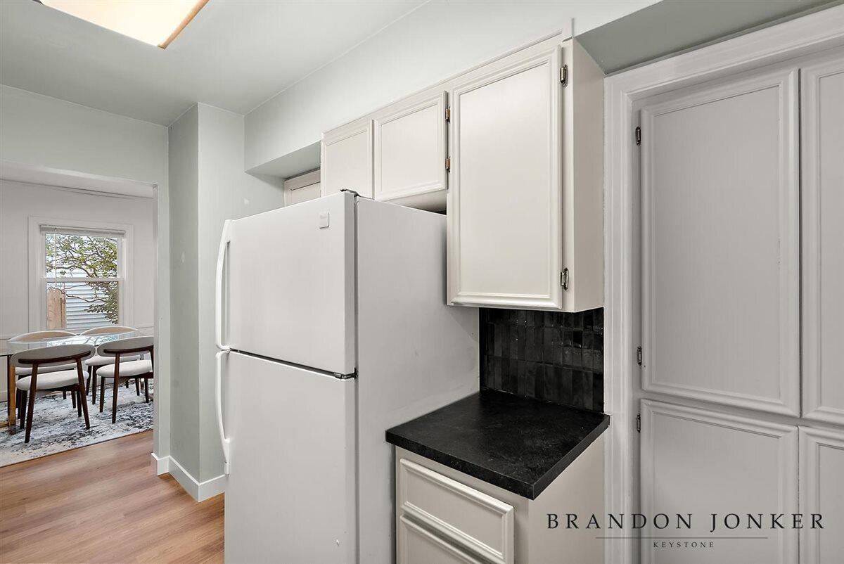 2417 Brooklyn Avenue SE Grand Rapids MI 49507