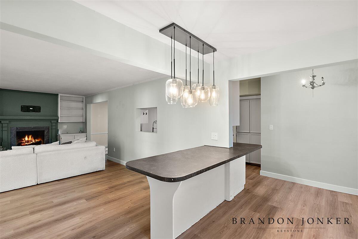 2417 Brooklyn Avenue SE Grand Rapids MI 49507