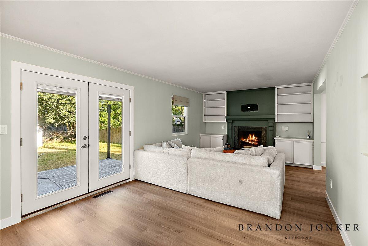 2417 Brooklyn Avenue SE Grand Rapids MI 49507