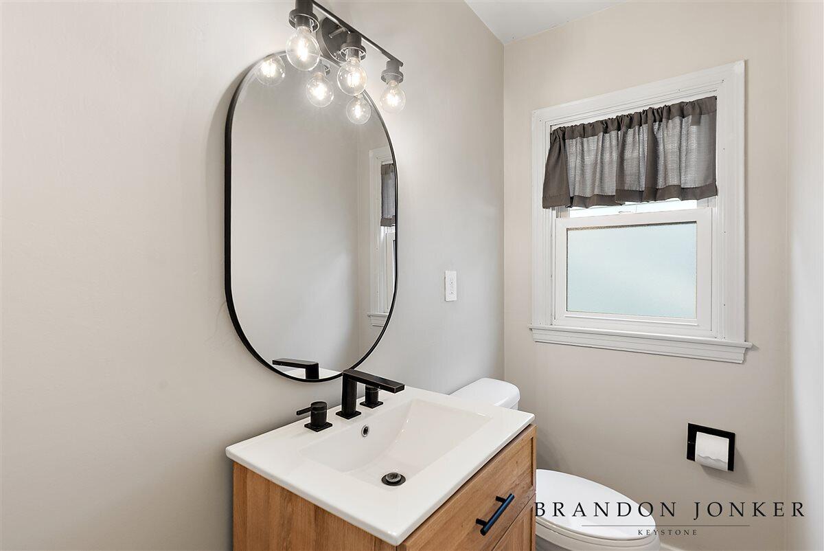 2417 Brooklyn Avenue SE Grand Rapids MI 49507