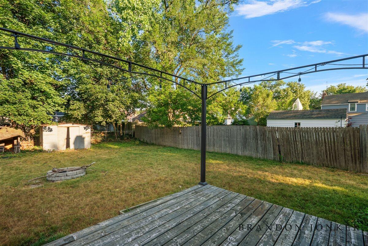 2417 Brooklyn Avenue SE Grand Rapids MI 49507