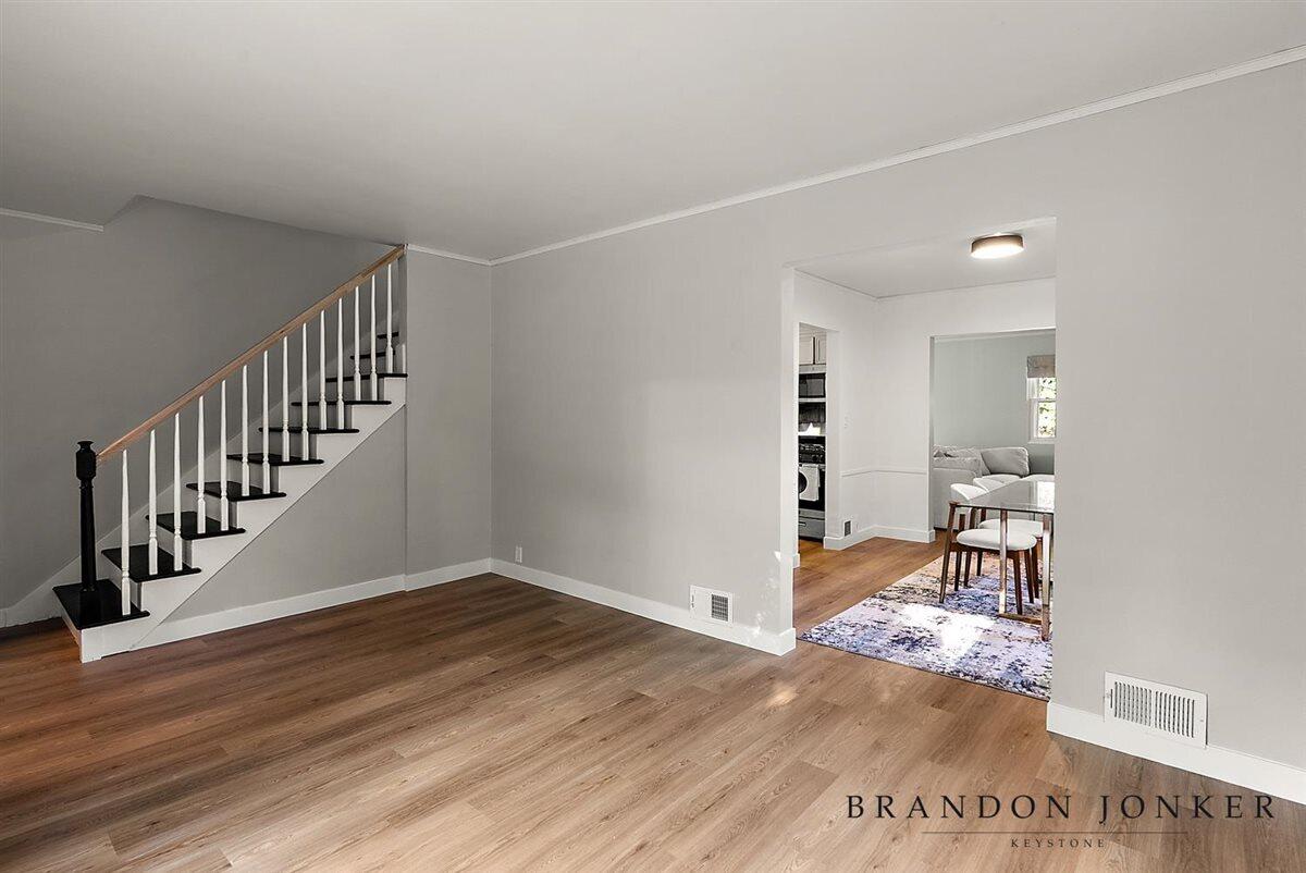 2417 Brooklyn Avenue SE Grand Rapids MI 49507
