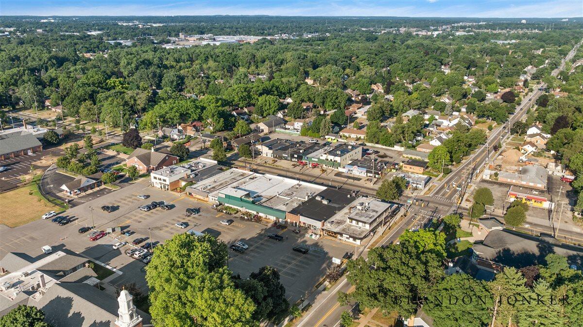 2417 Brooklyn Avenue SE Grand Rapids MI 49507