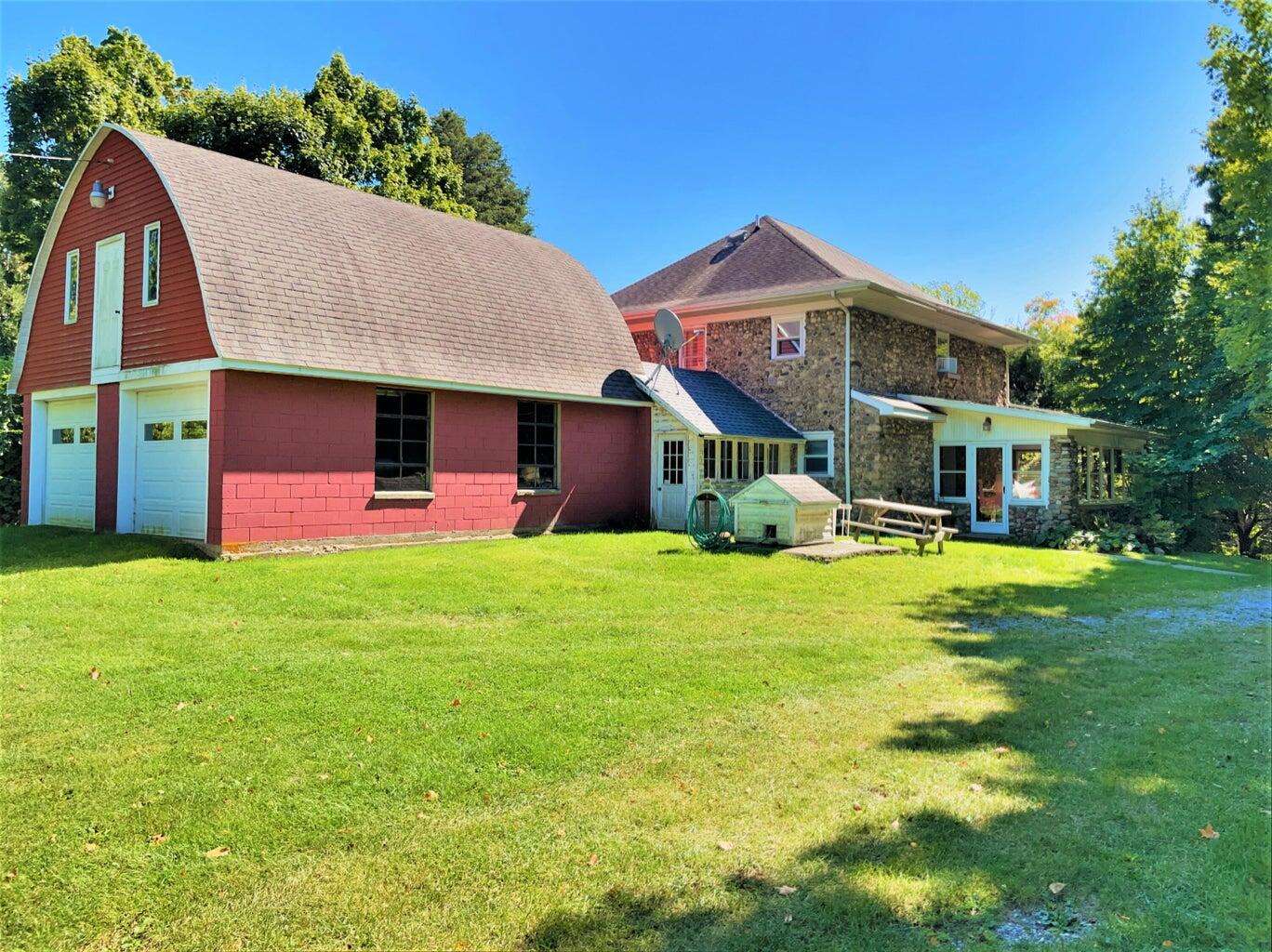 2311 E Glendora Road Buchanan MI 49107