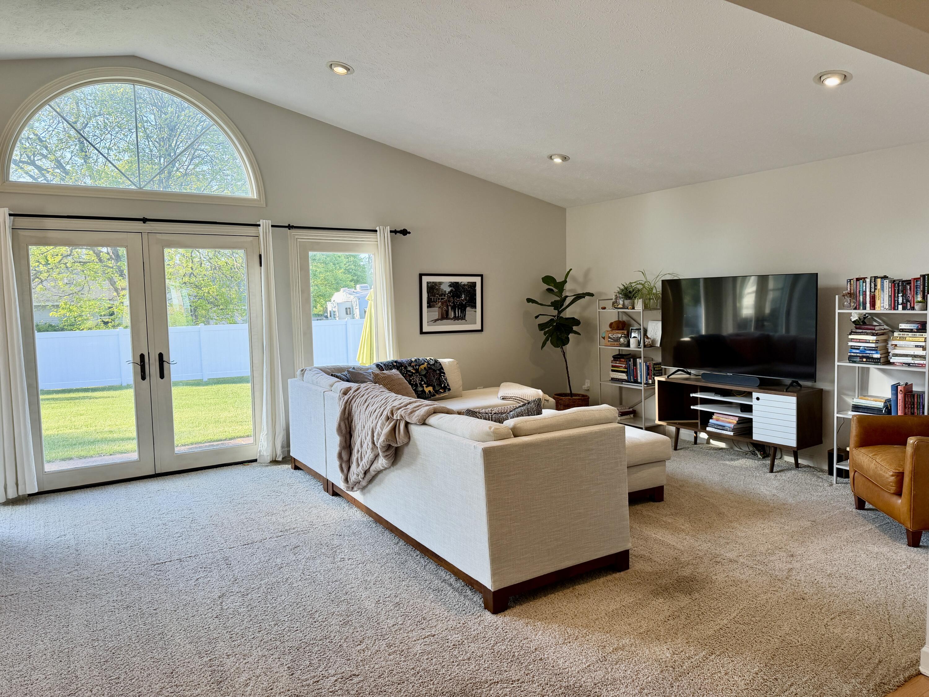 945 Pembroke Street SE Grand Rapids MI 49508