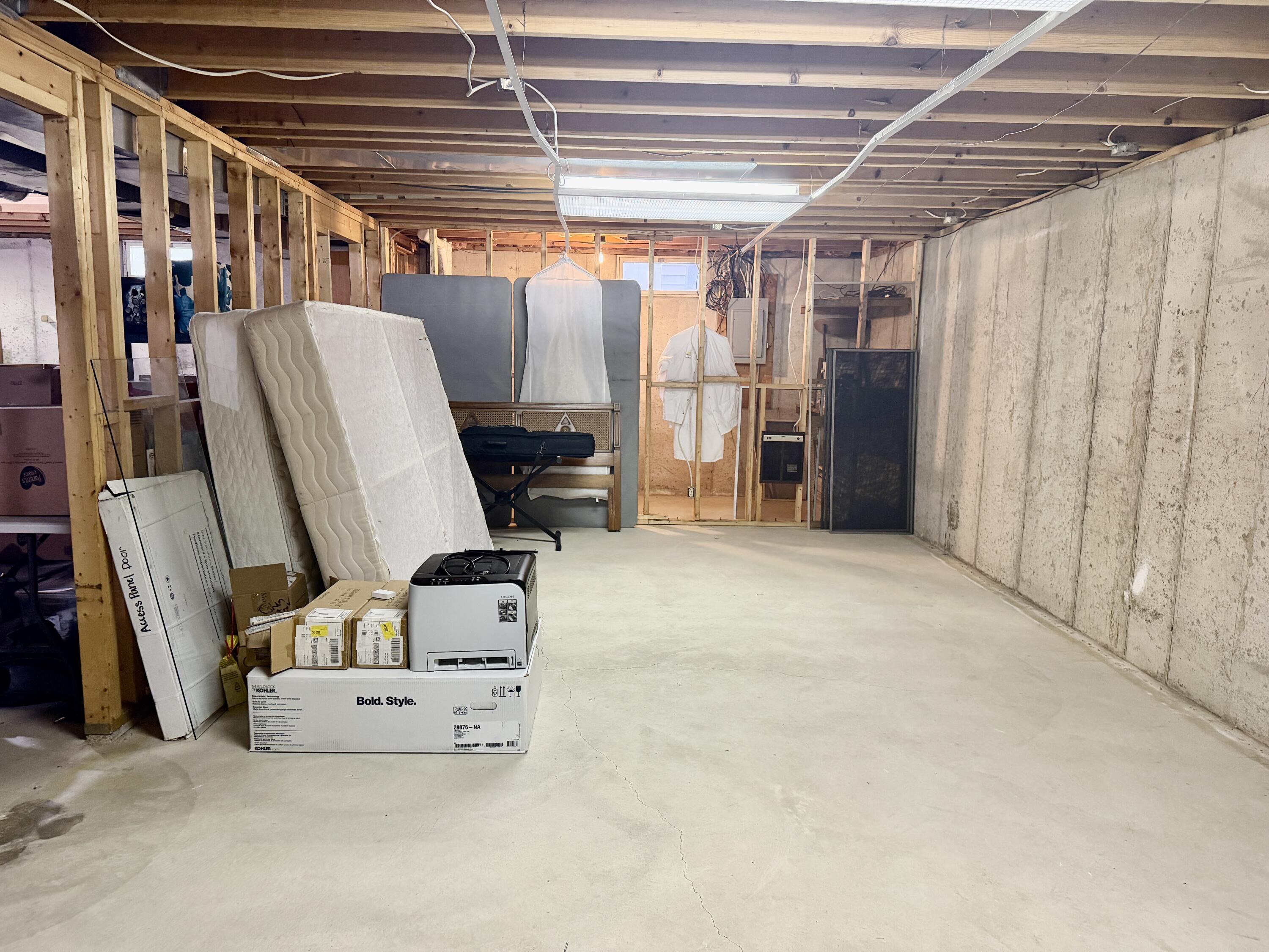 945 Pembroke Street SE Grand Rapids MI 49508