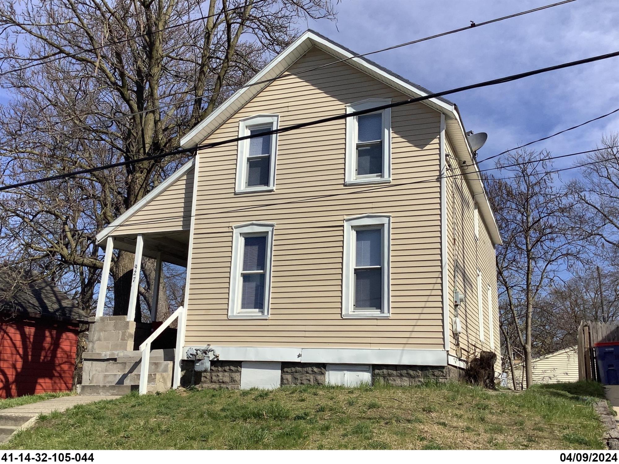 927 Bemis Street SE Grand Rapids MI 49506