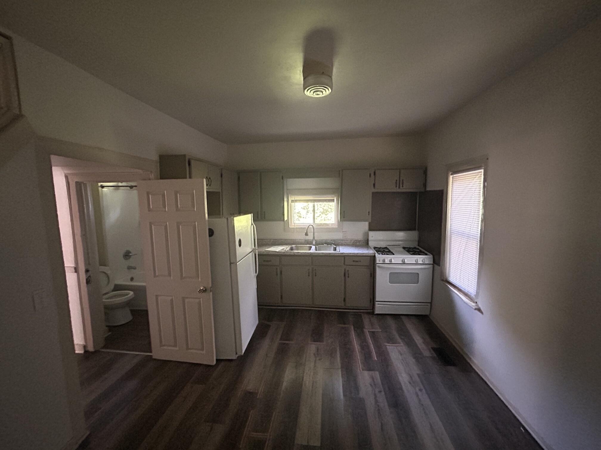 927 Bemis Street SE Grand Rapids MI 49506