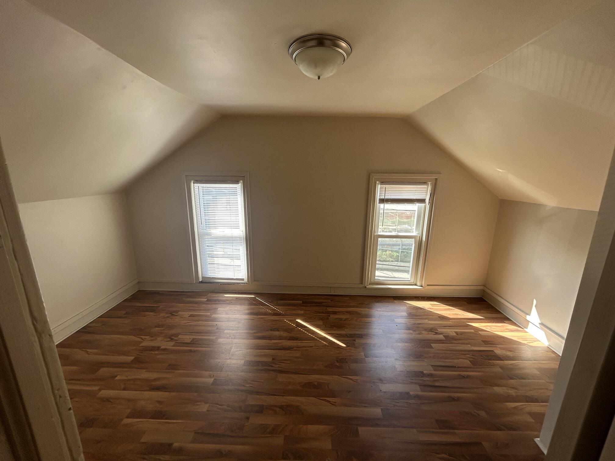 927 Bemis Street SE Grand Rapids MI 49506