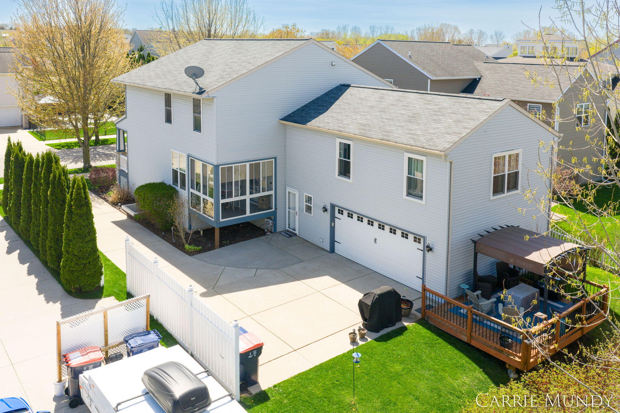 557 Brookstone Street Holland MI 49423