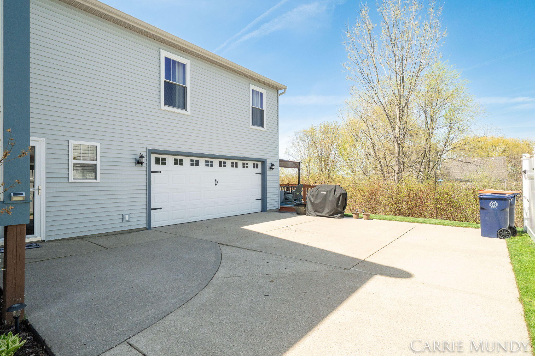 557 Brookstone Street Holland MI 49423