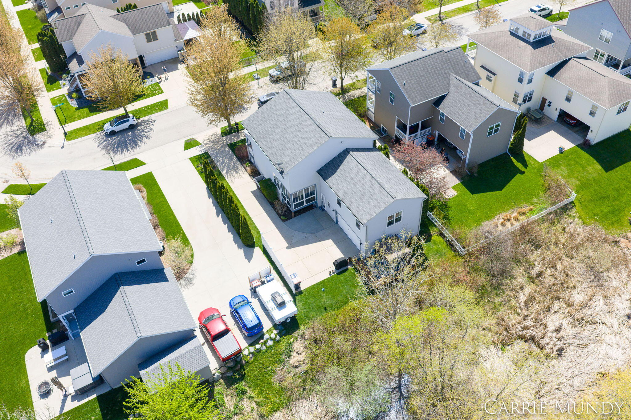557 Brookstone Street Holland MI 49423
