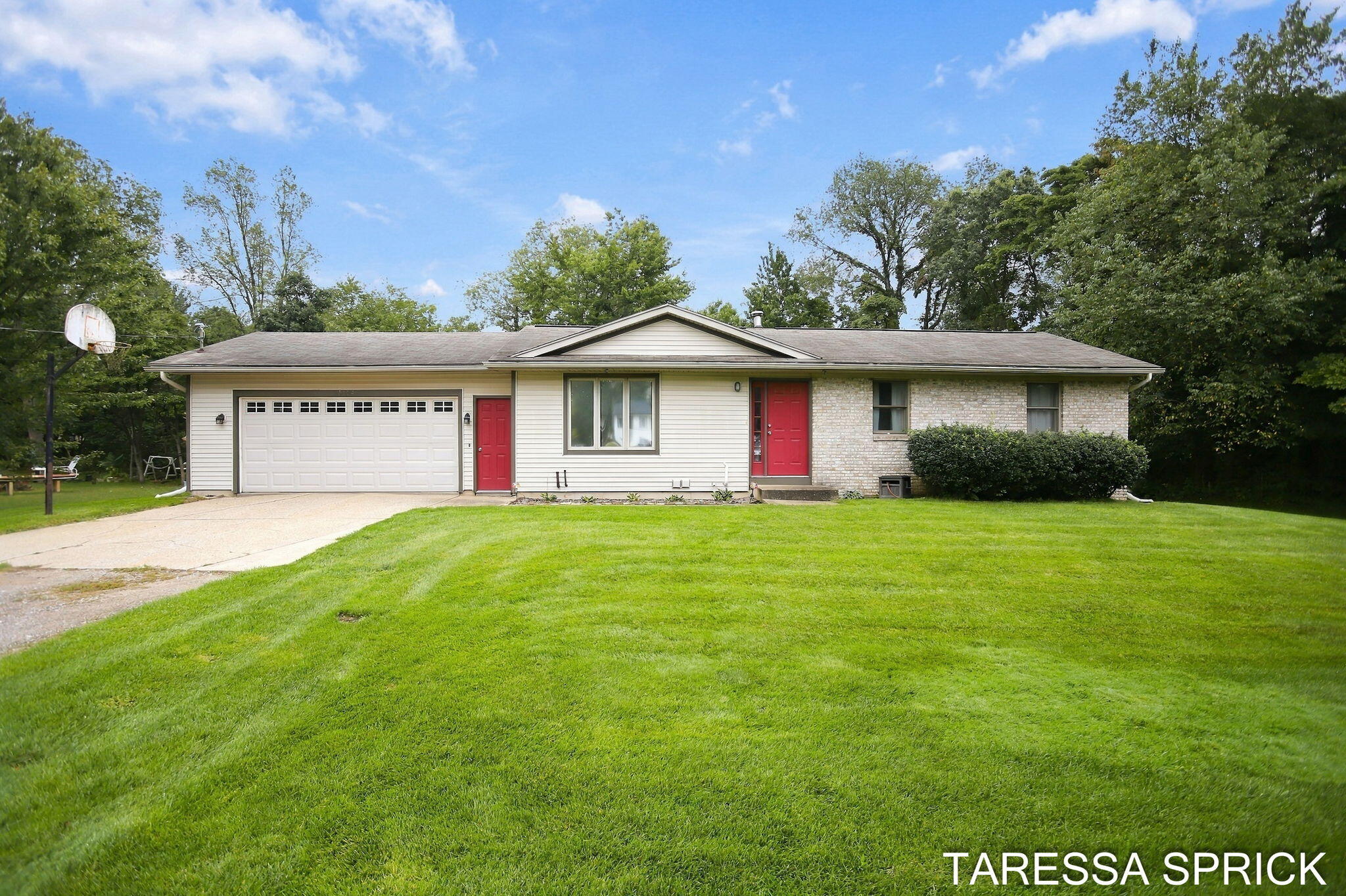 5104 152nd Avenue West Olive MI 49460