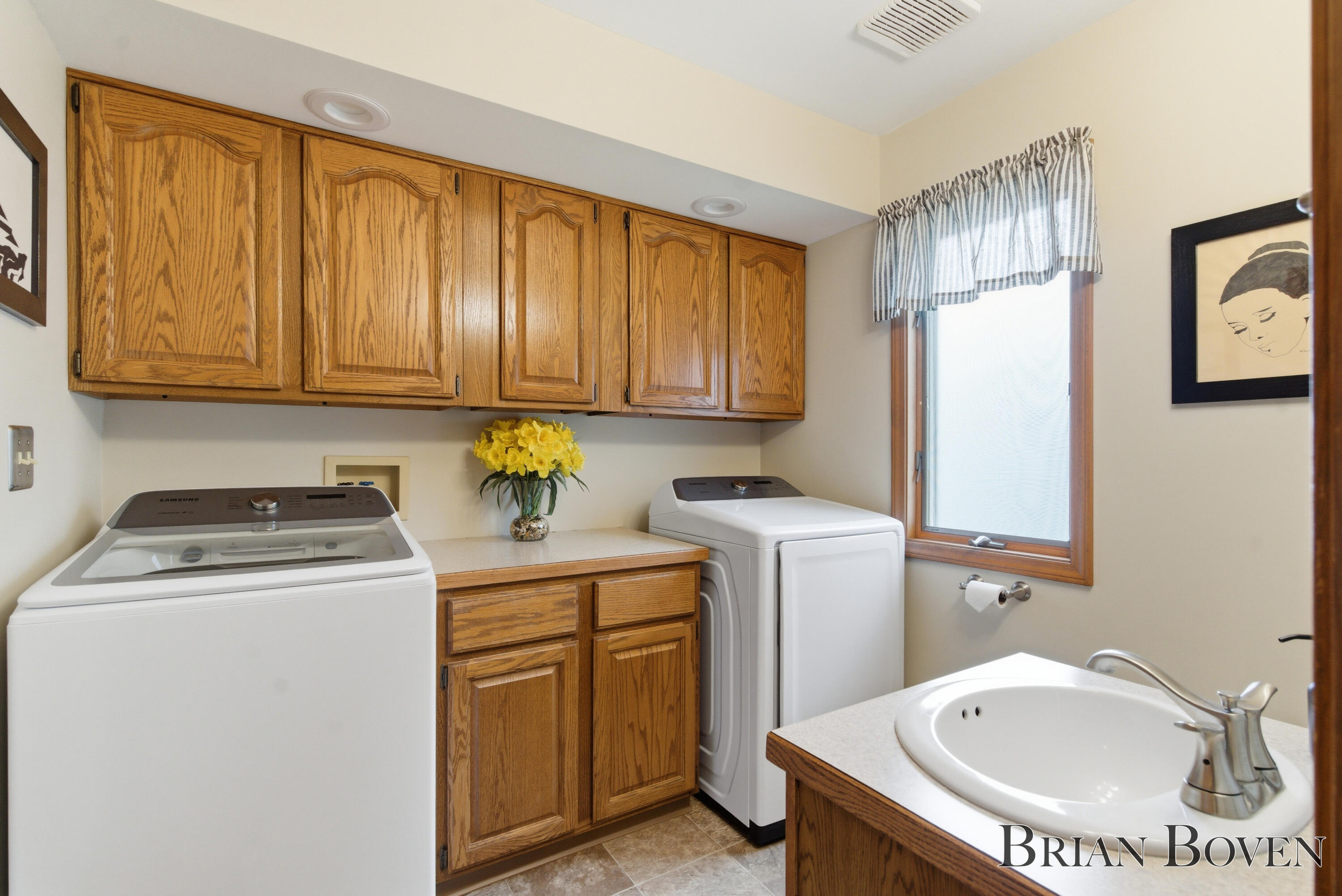7550 Hessler Drive NE Rockford MI 49341