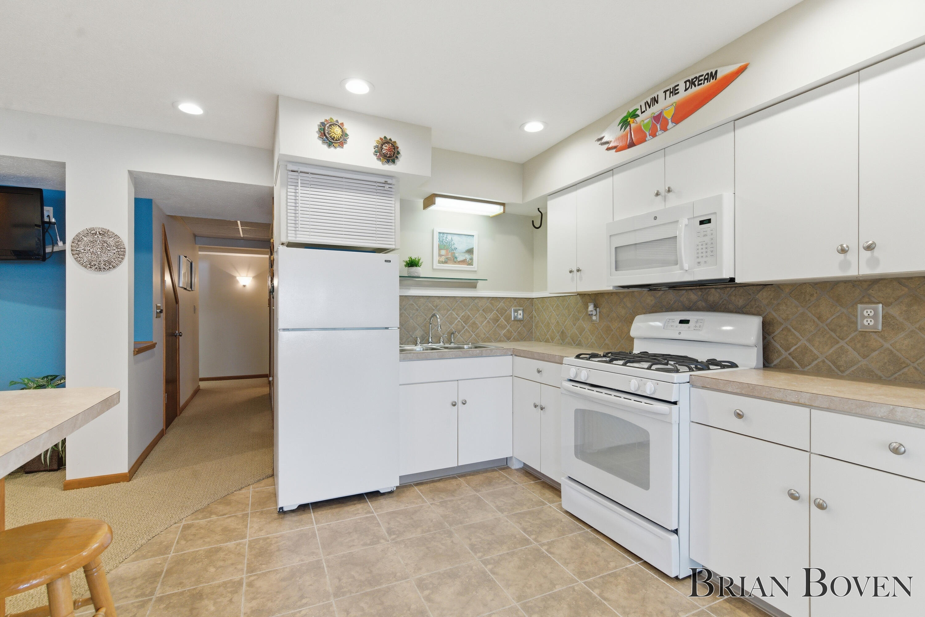 7550 Hessler Drive NE Rockford MI 49341