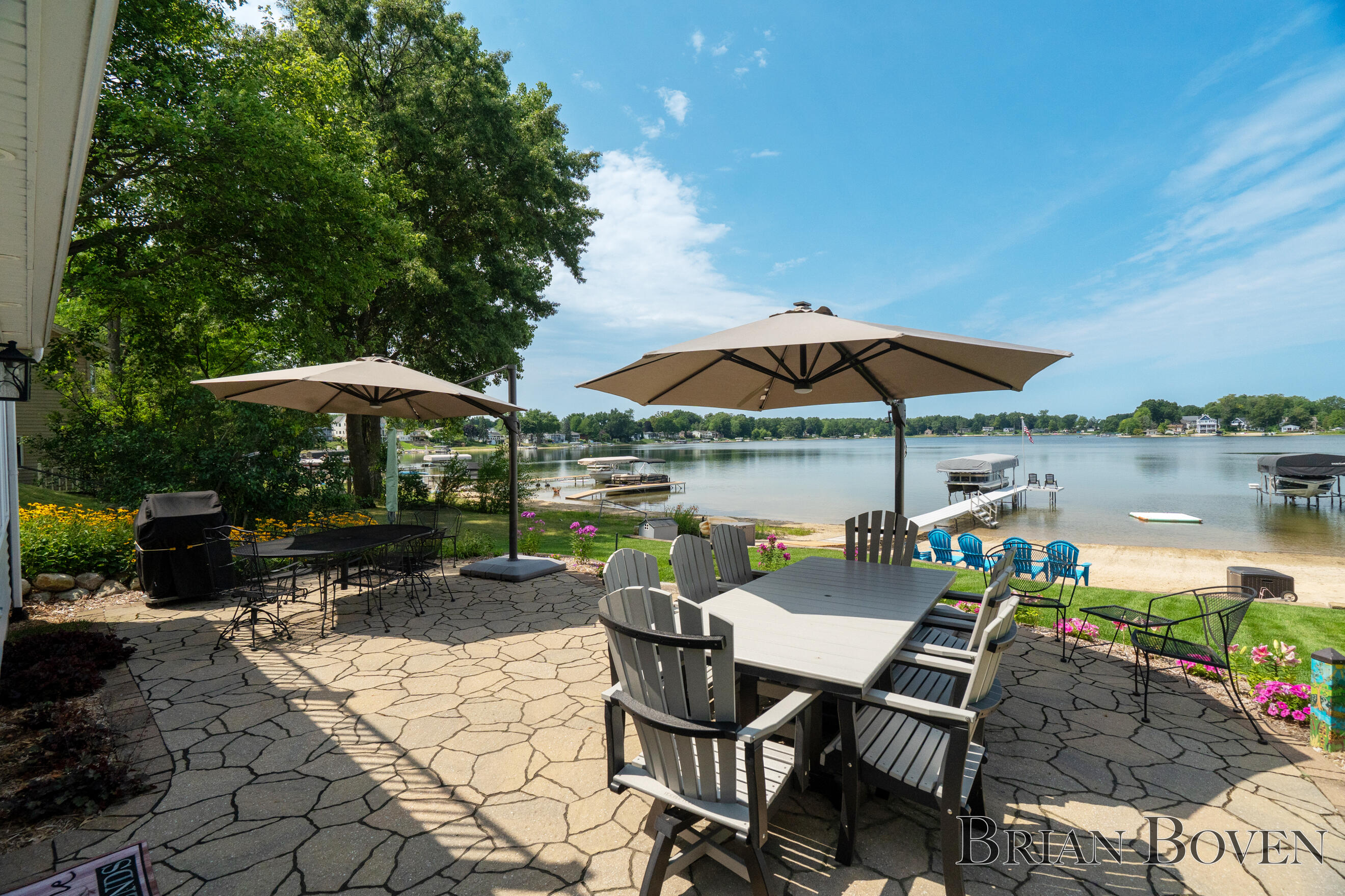 7550 Hessler Drive NE Rockford MI 49341
