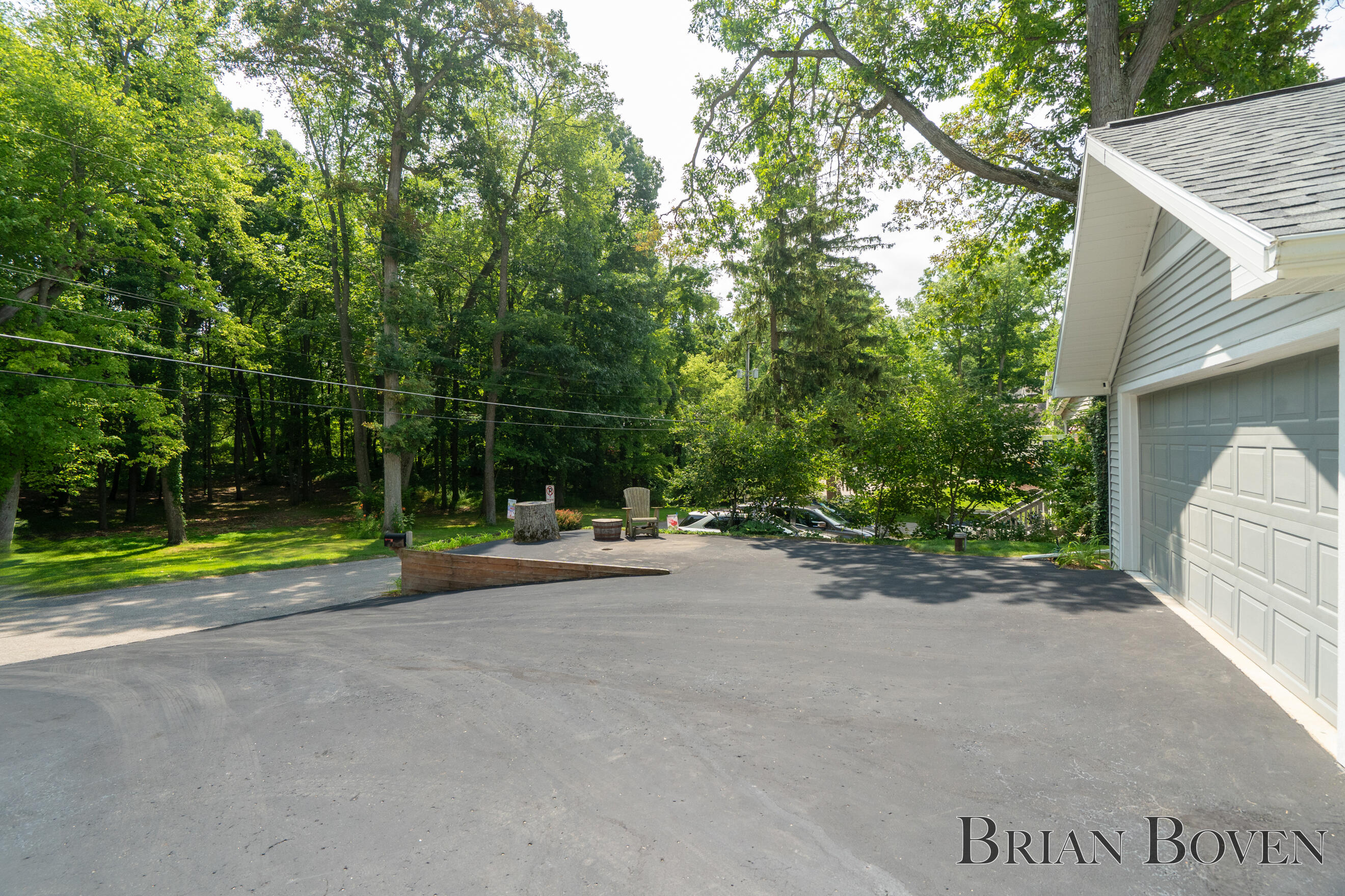 7550 Hessler Drive NE Rockford MI 49341