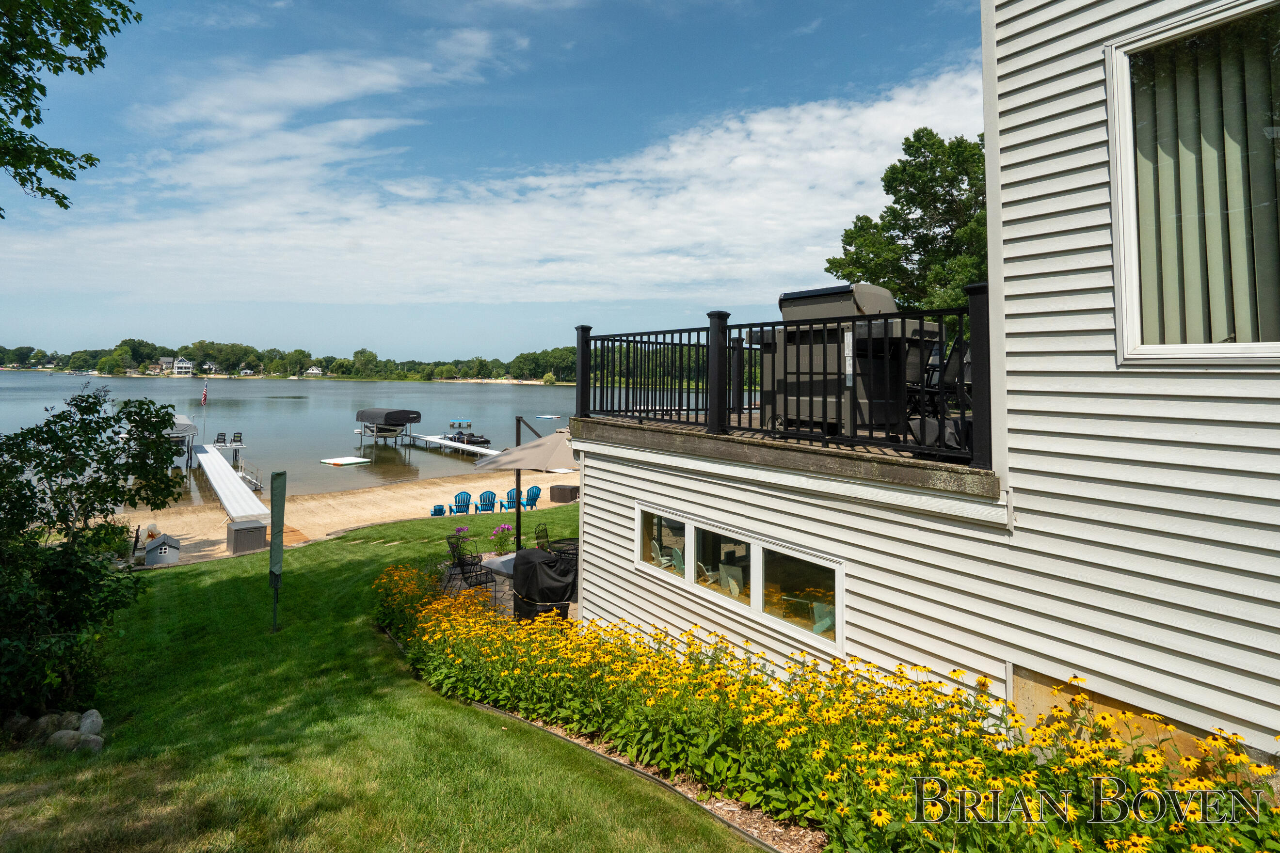 7550 Hessler Drive NE Rockford MI 49341