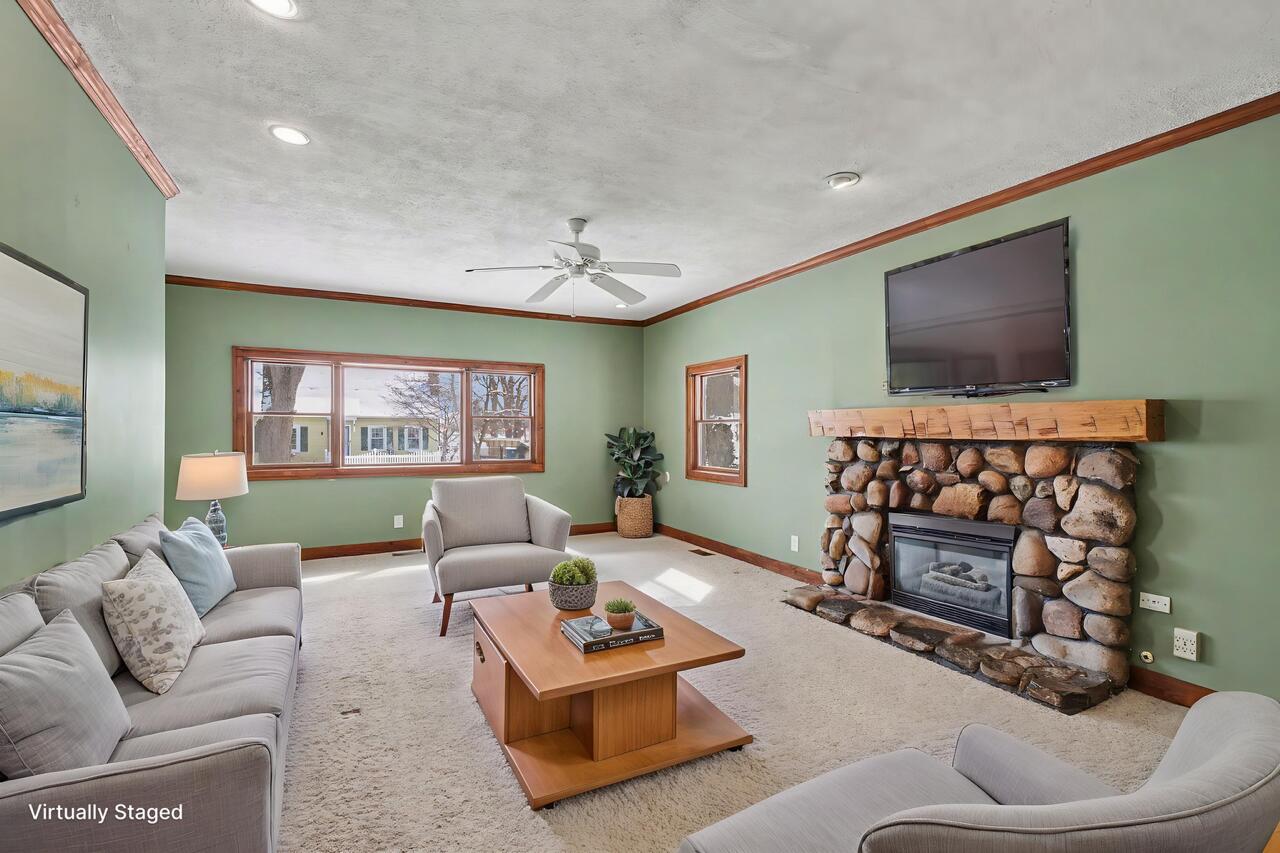 2407 Fairfield Avenue Kalamazoo MI 49048