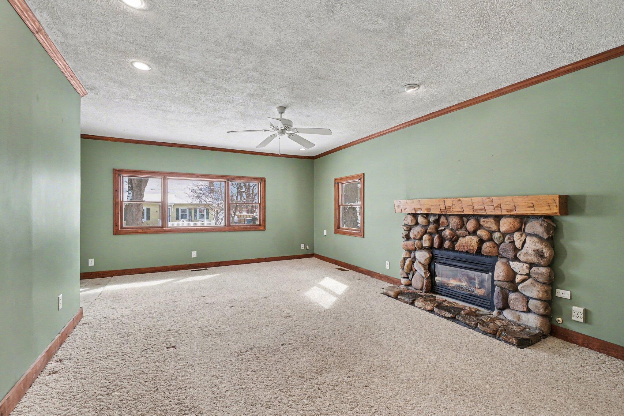 2407 Fairfield Avenue Kalamazoo MI 49048