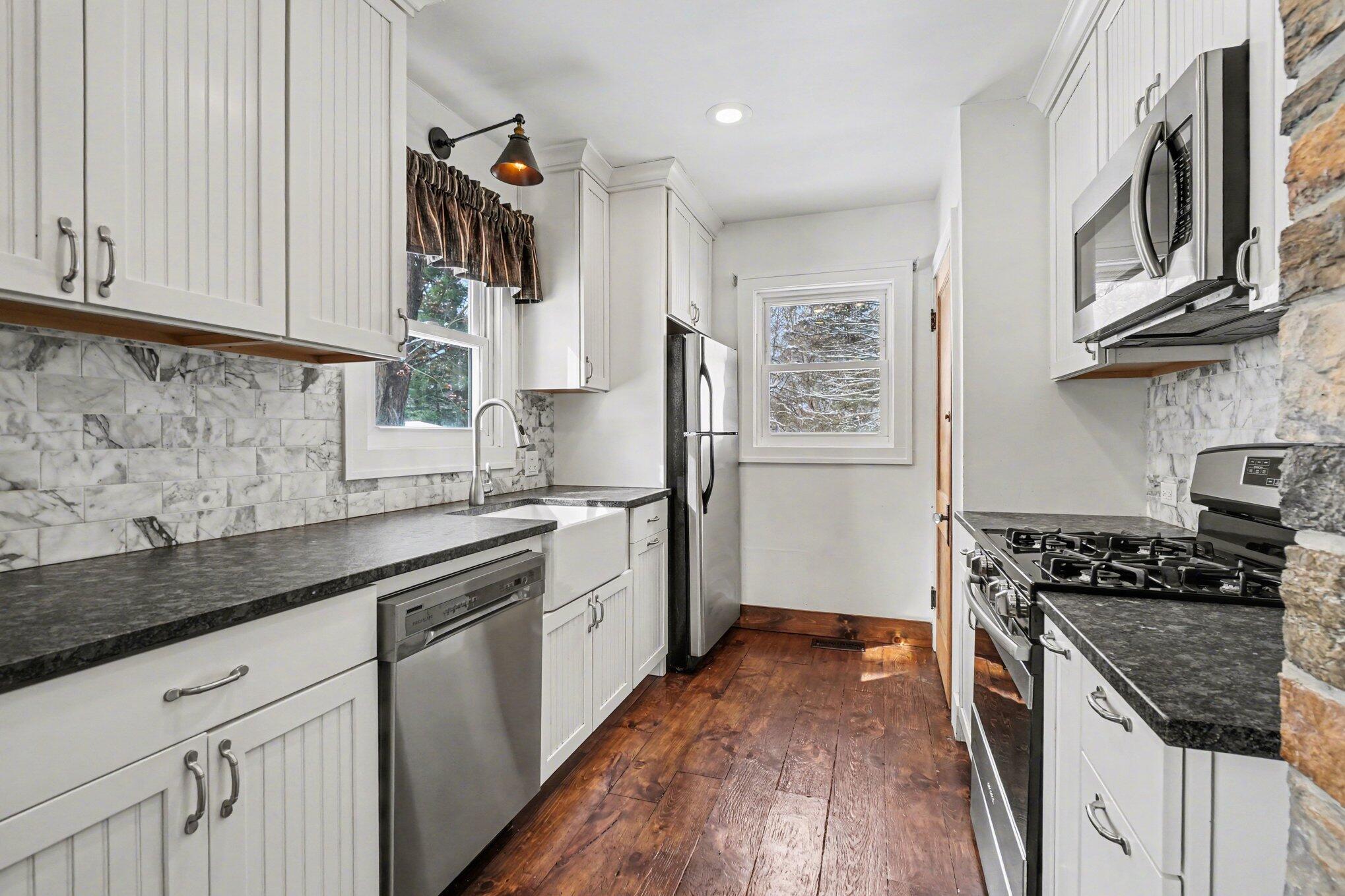 2407 Fairfield Avenue Kalamazoo MI 49048