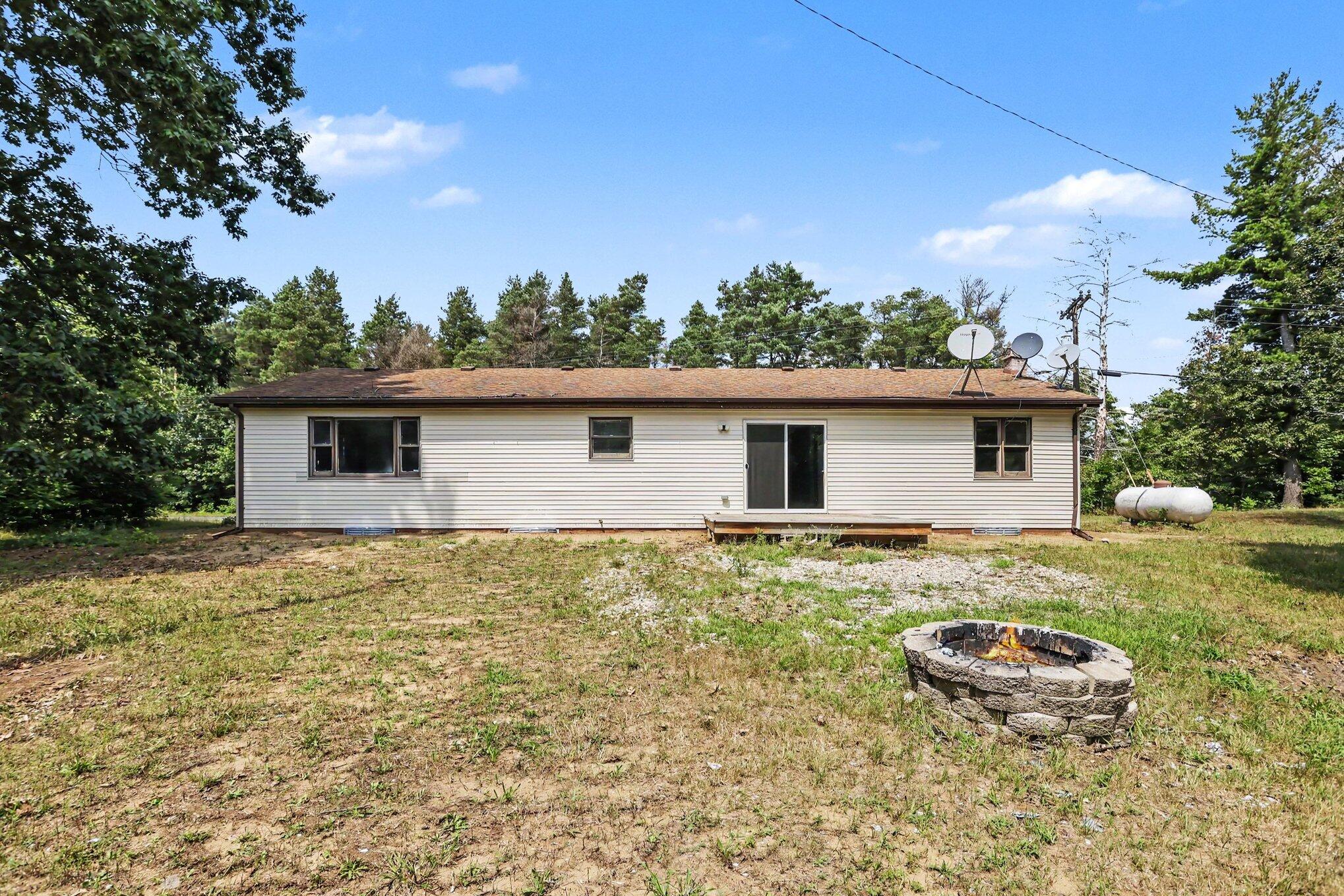 8312 48th Avenue Covert MI 49043