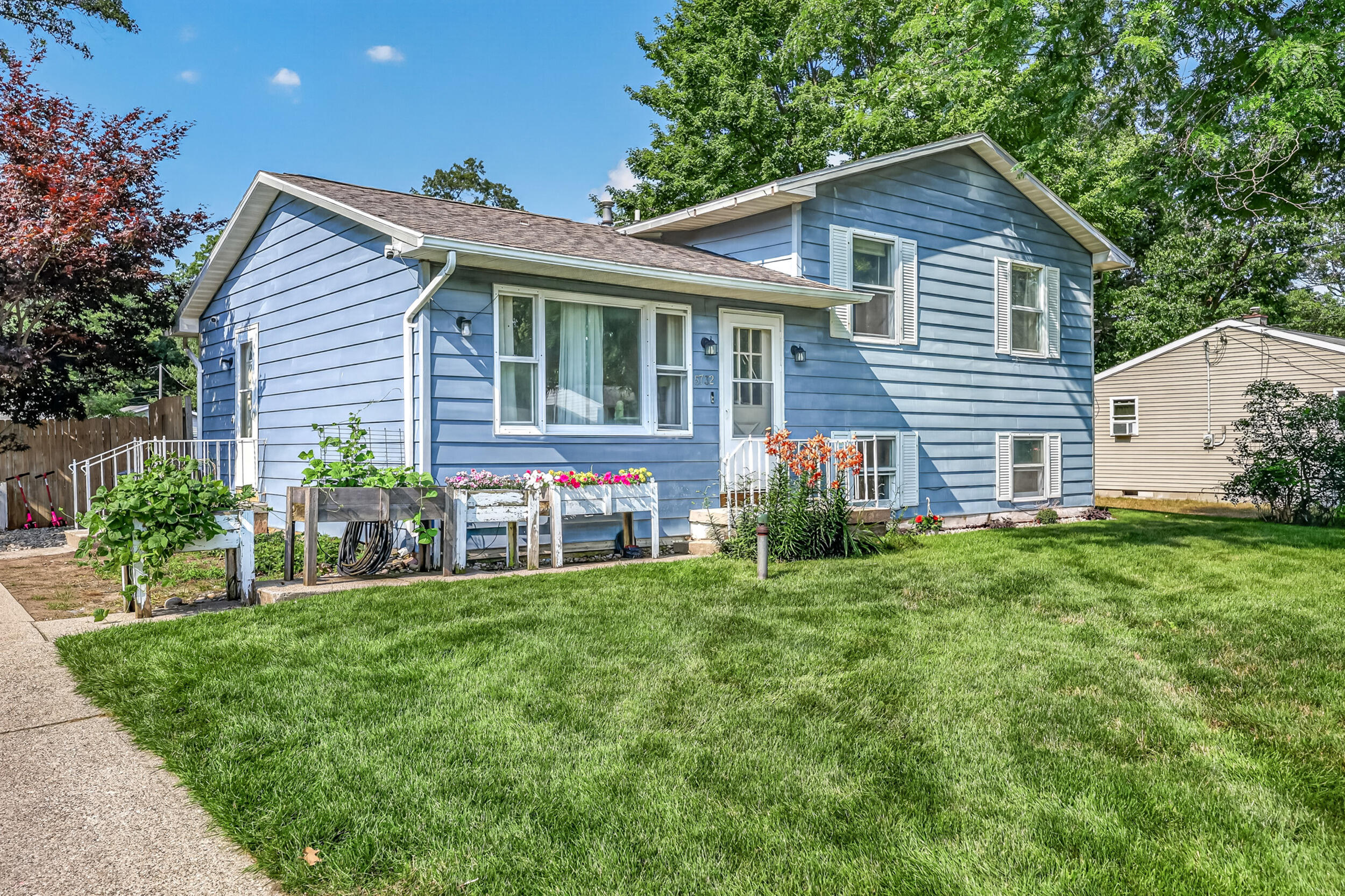 5732 Colleen Avenue Muskegon MI 49442