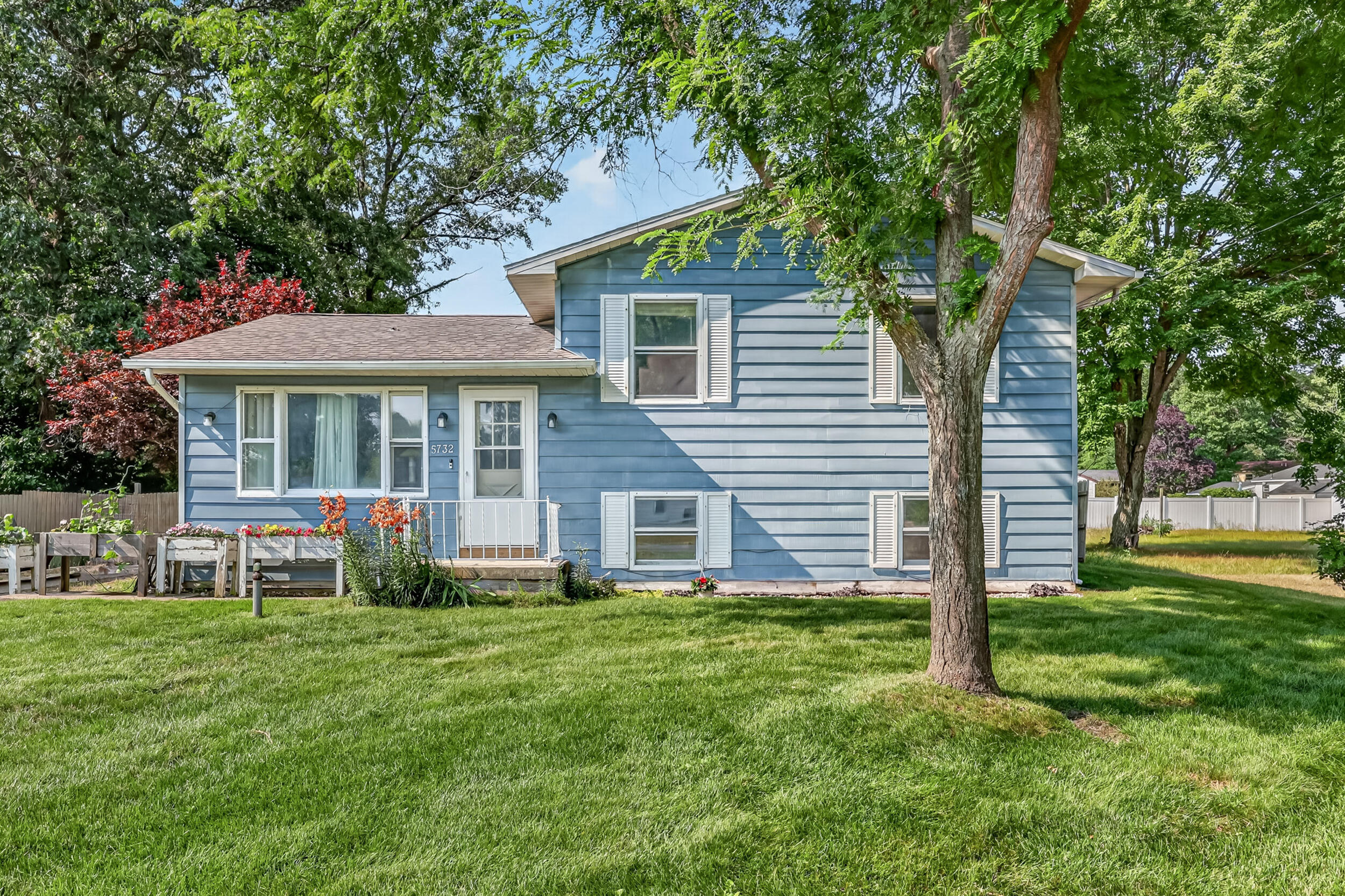 5732 Colleen Avenue Muskegon MI 49442