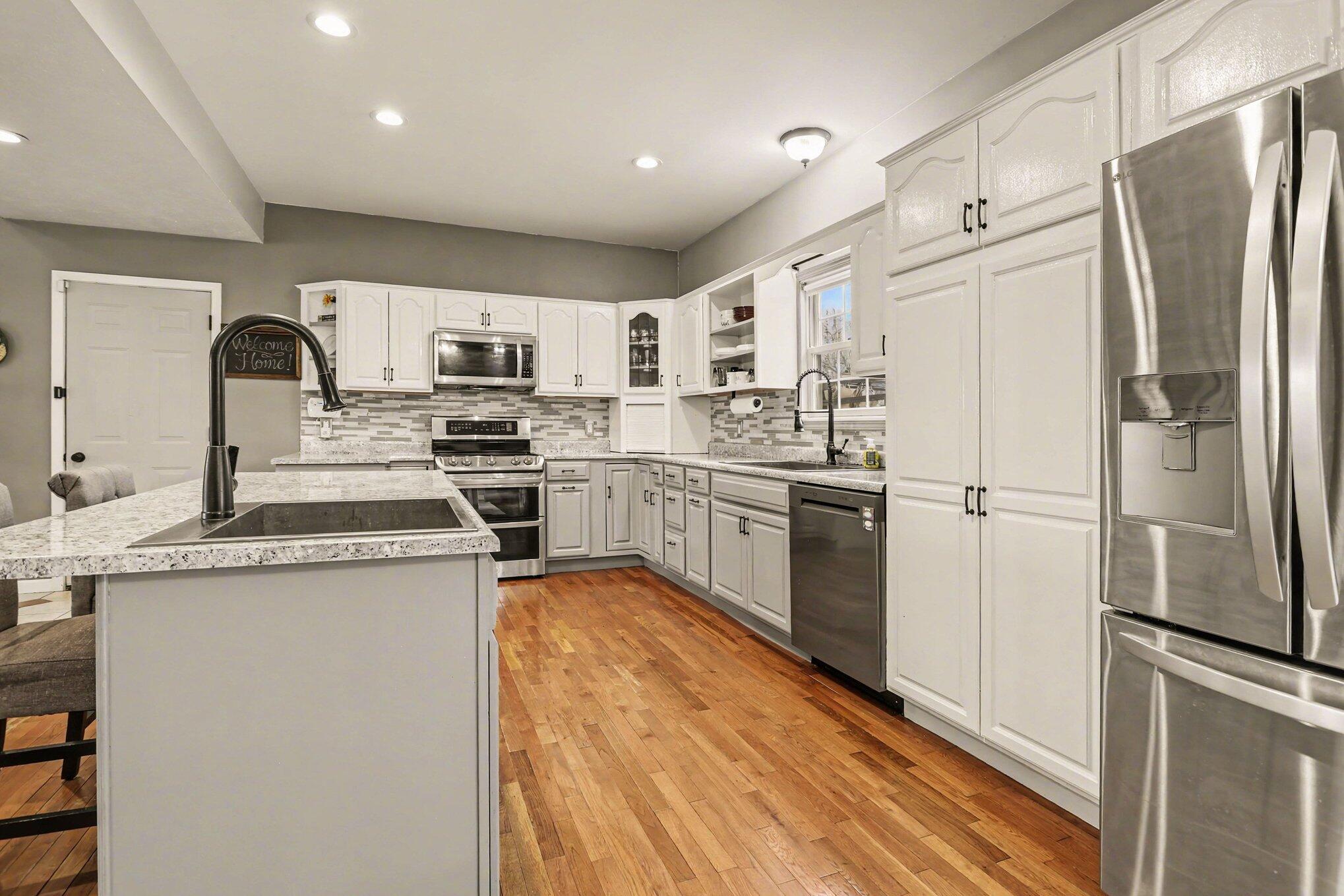 2461 Riverbend Drive Benton Harbor MI 49022